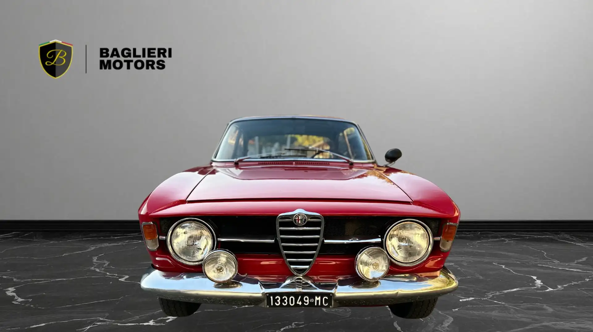 Alfa Romeo GT 1300 Junior Rouge - 2