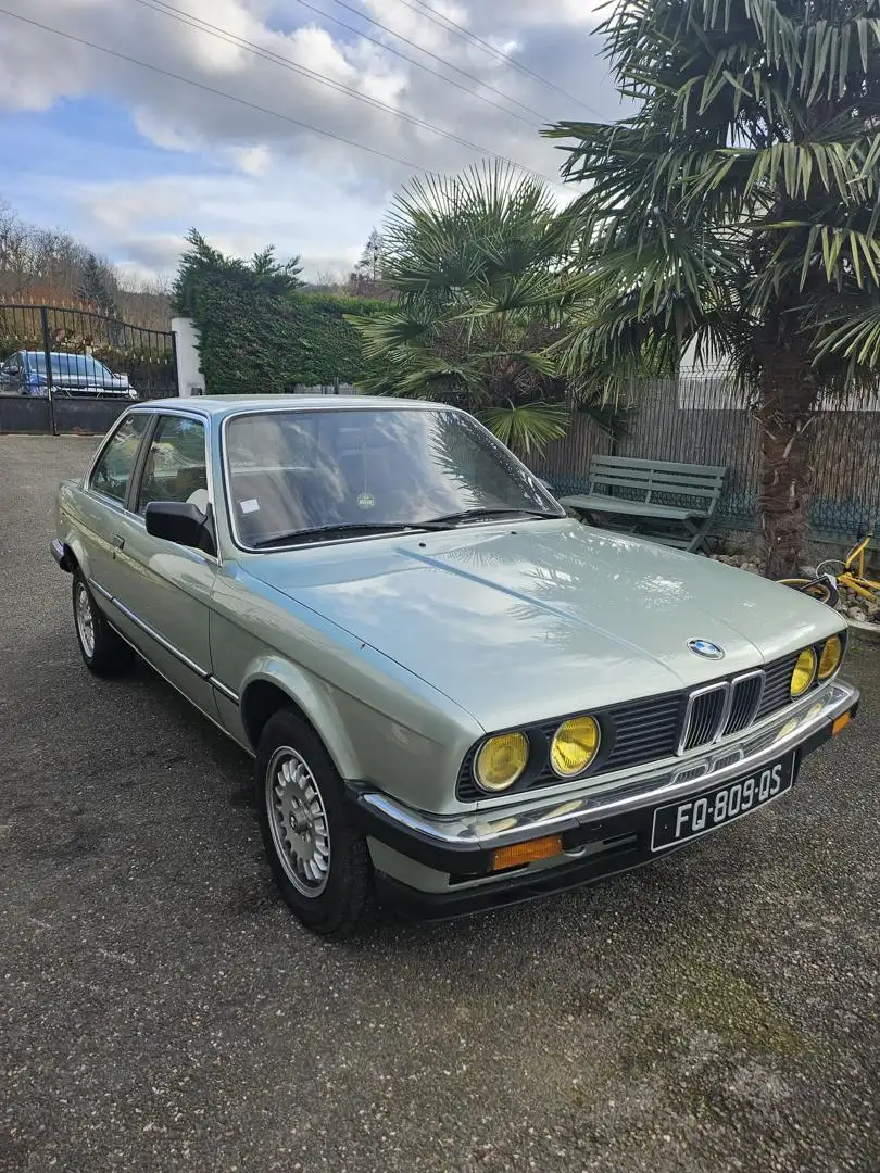 BMW 320 Vert - 1