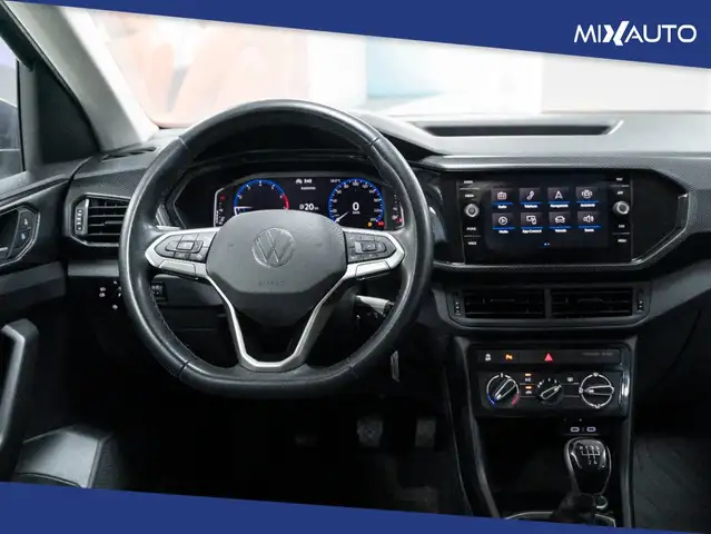 Volkswagen T-Cross view 11