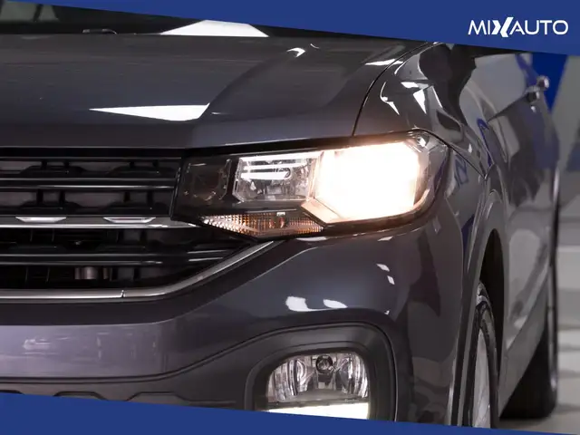 Volkswagen T-Cross view 10