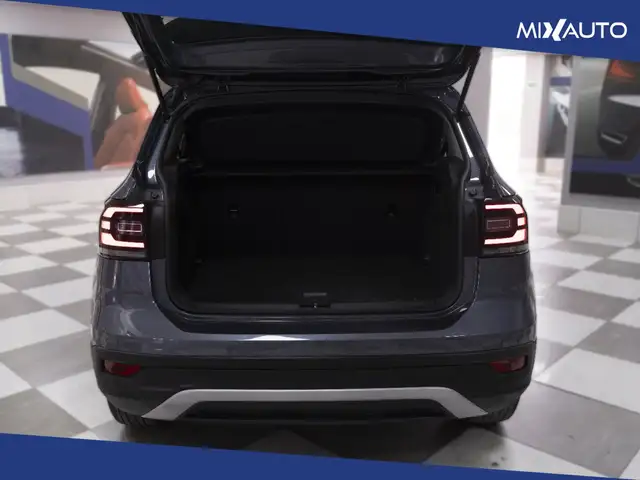 Volkswagen T-Cross view 7