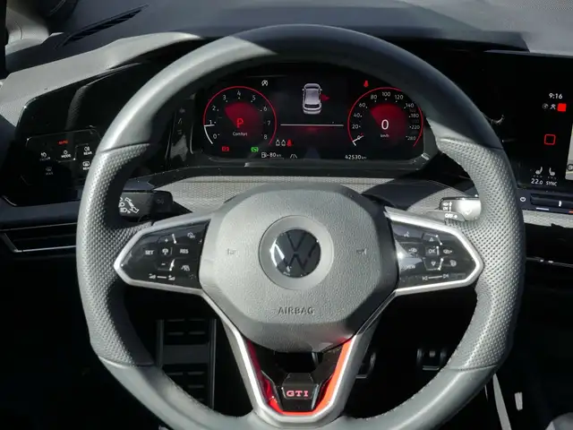 Volkswagen Golf view 9