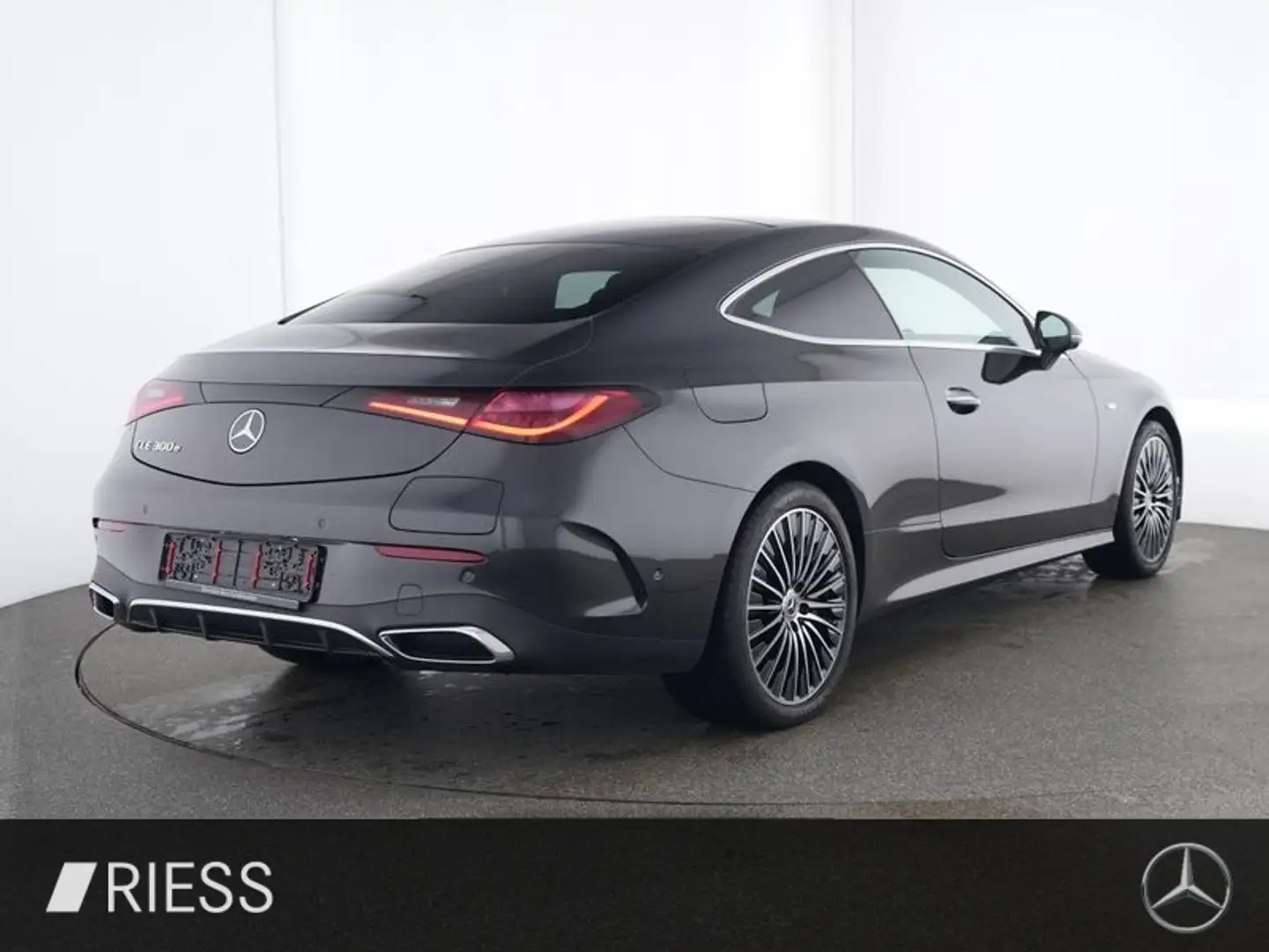 Mercedes-Benz CLE 300 e mit EQ Hybrid Technologie 360 ACC AUT Grau - 2