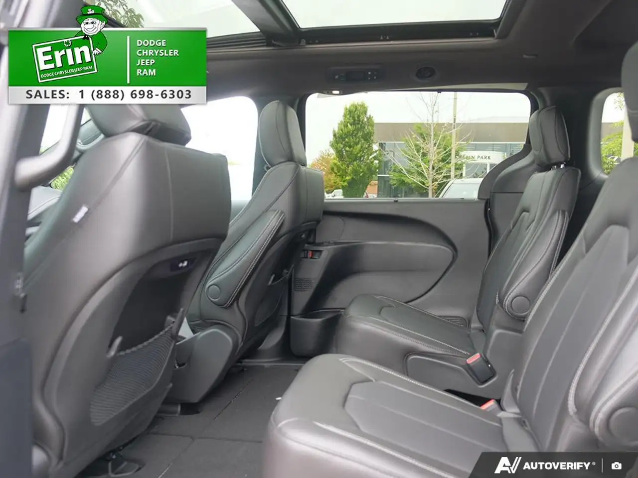 Chrysler Pacifica снимка Chrysler Pacifica