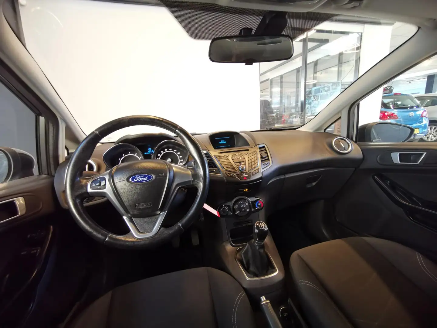 Ford Fiesta 1.0 Titanium | AIRCO | ELEK.RAMEN | APK. Grijs - 2
