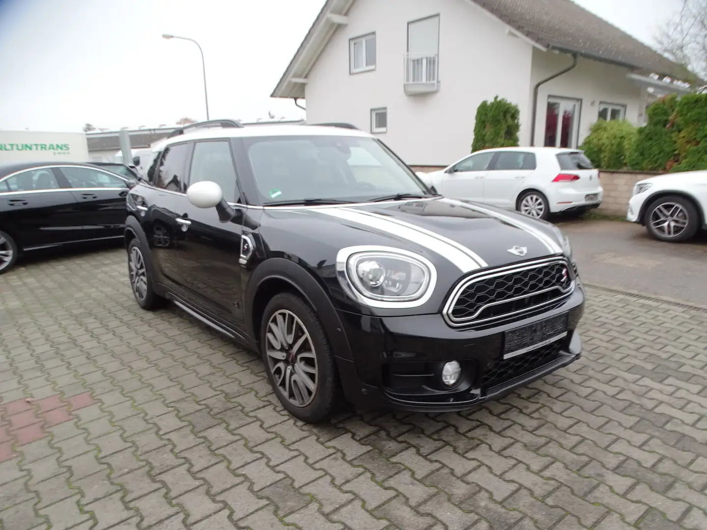 MINI Cooper SD Countryman Cooper S All4 Leder, Panoramadach, Navigation Schwarz - 1