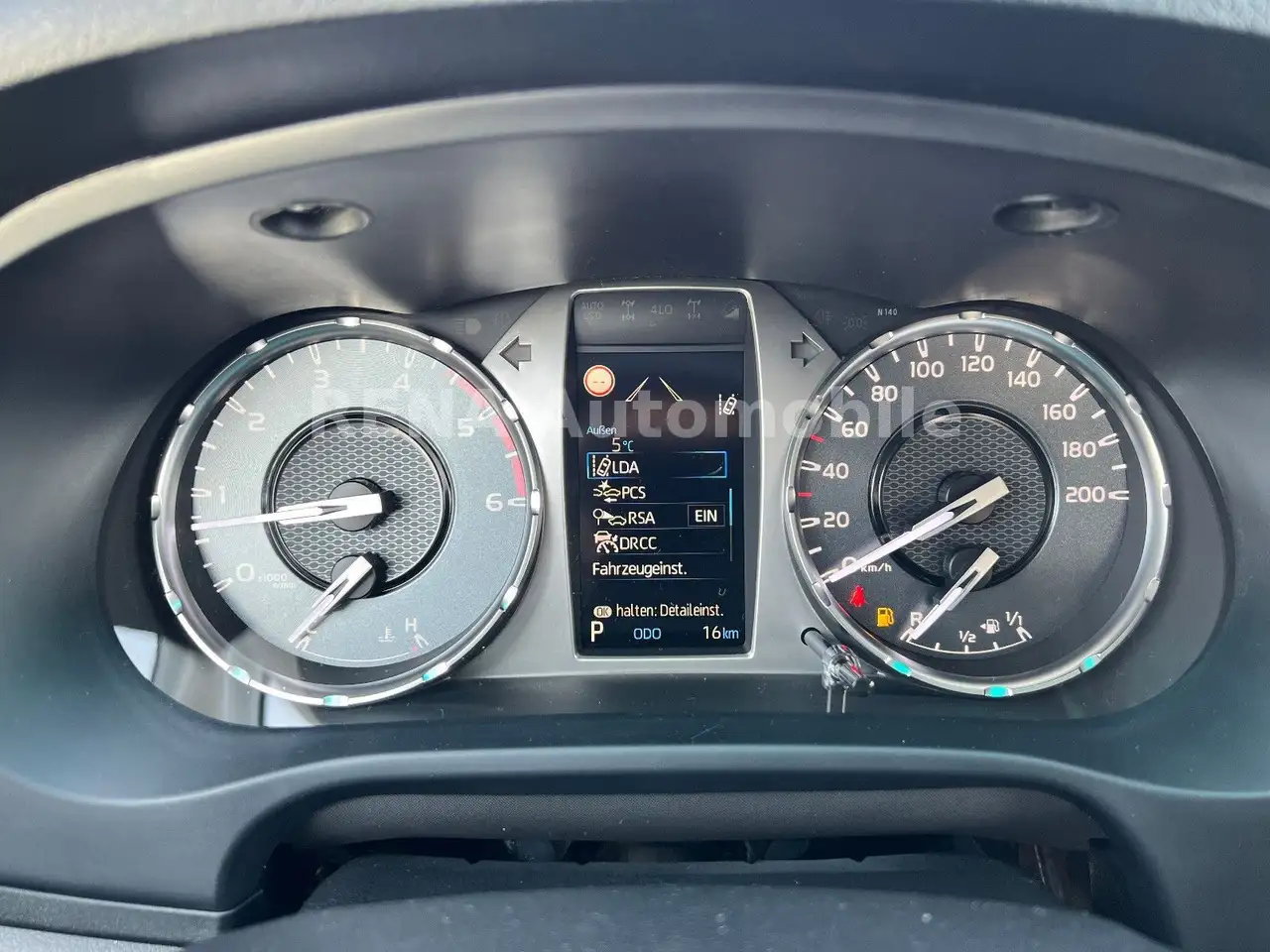 Toyota Hilux Comfort 2.8 DOKA *APP*DAB*ACC*SHZ*2026* 13