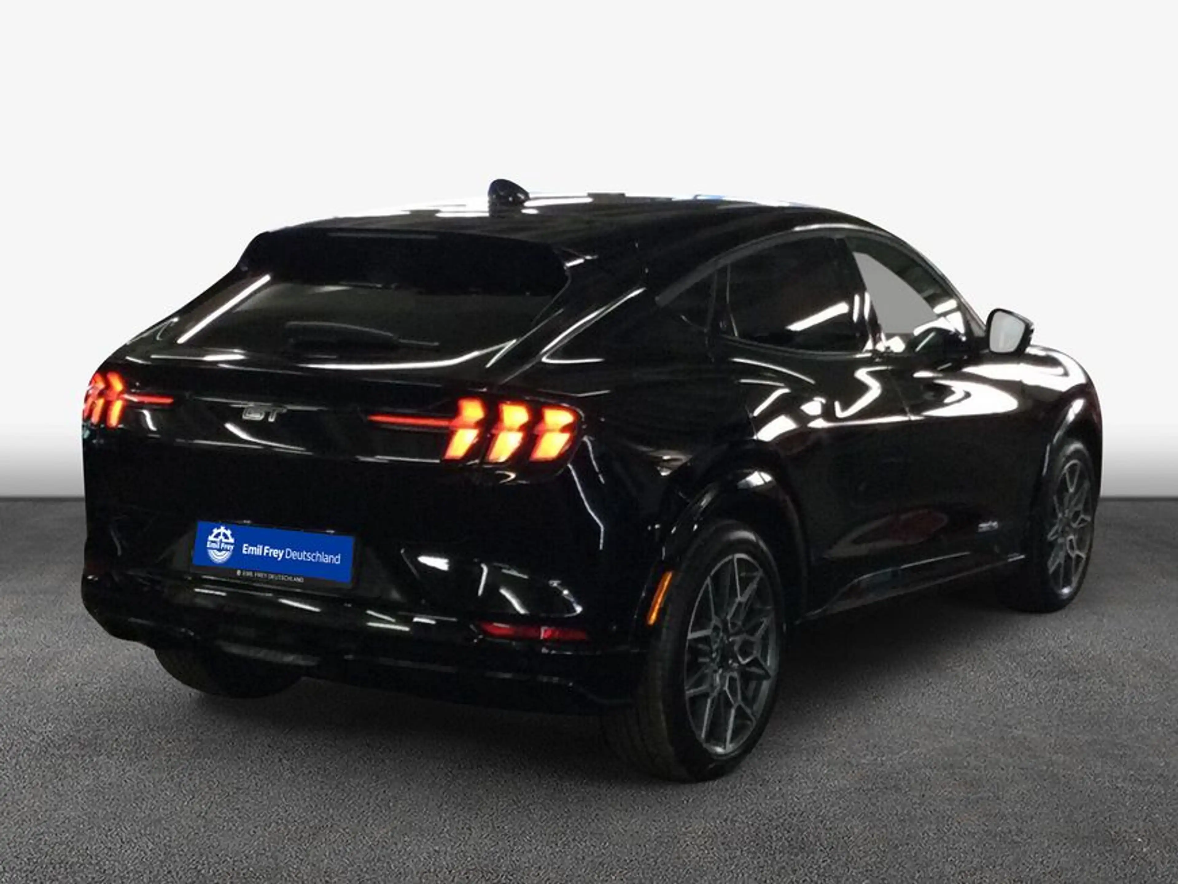 Ford Mustang Mach-E AWD GT 358 kW, 5-türig (Strom) — photo 2