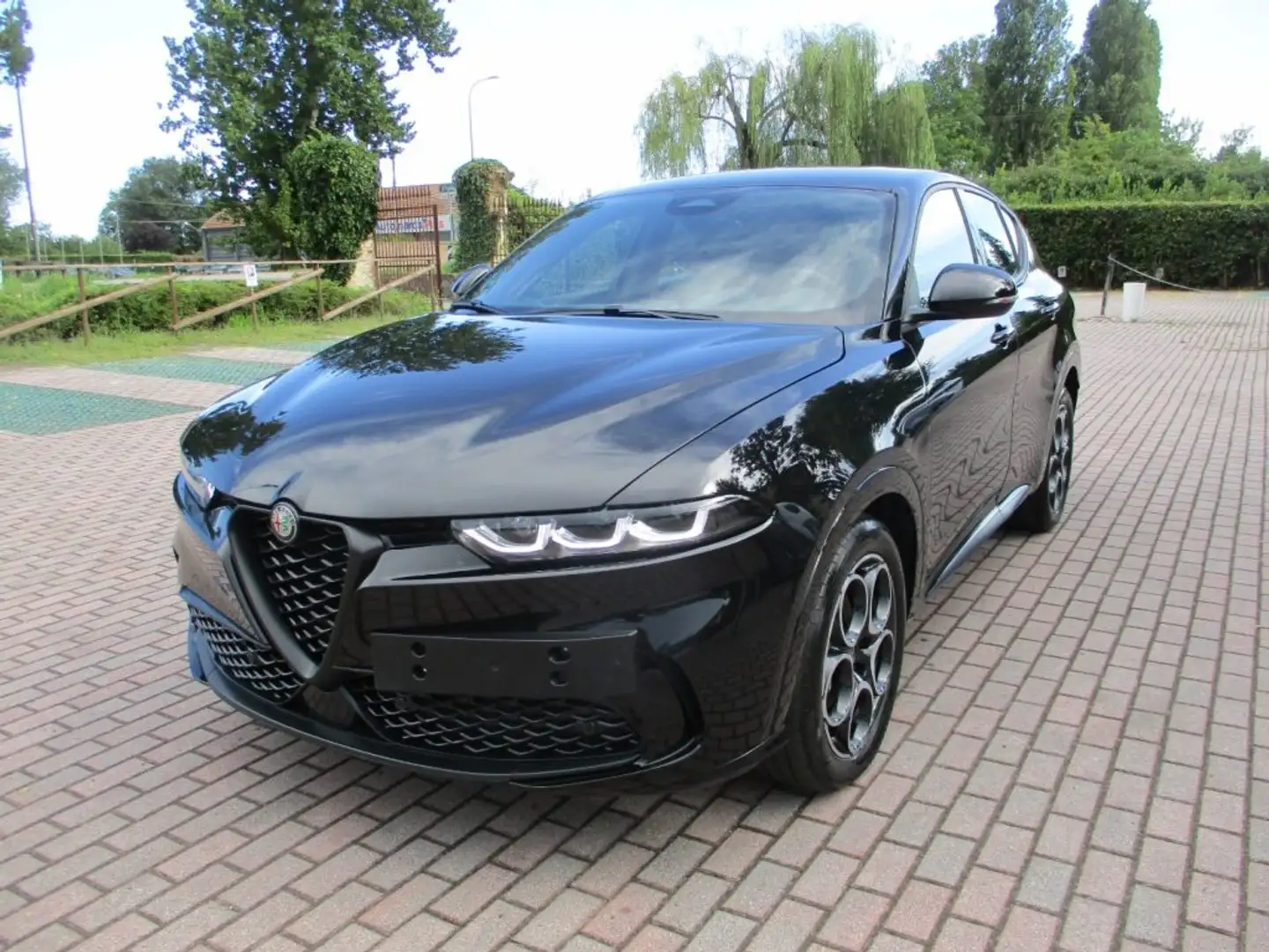 Alfa Romeo Tonale 1.6 diesel 130Cv TCT6 Sprint Matrix/CarPlay Zwart - 1