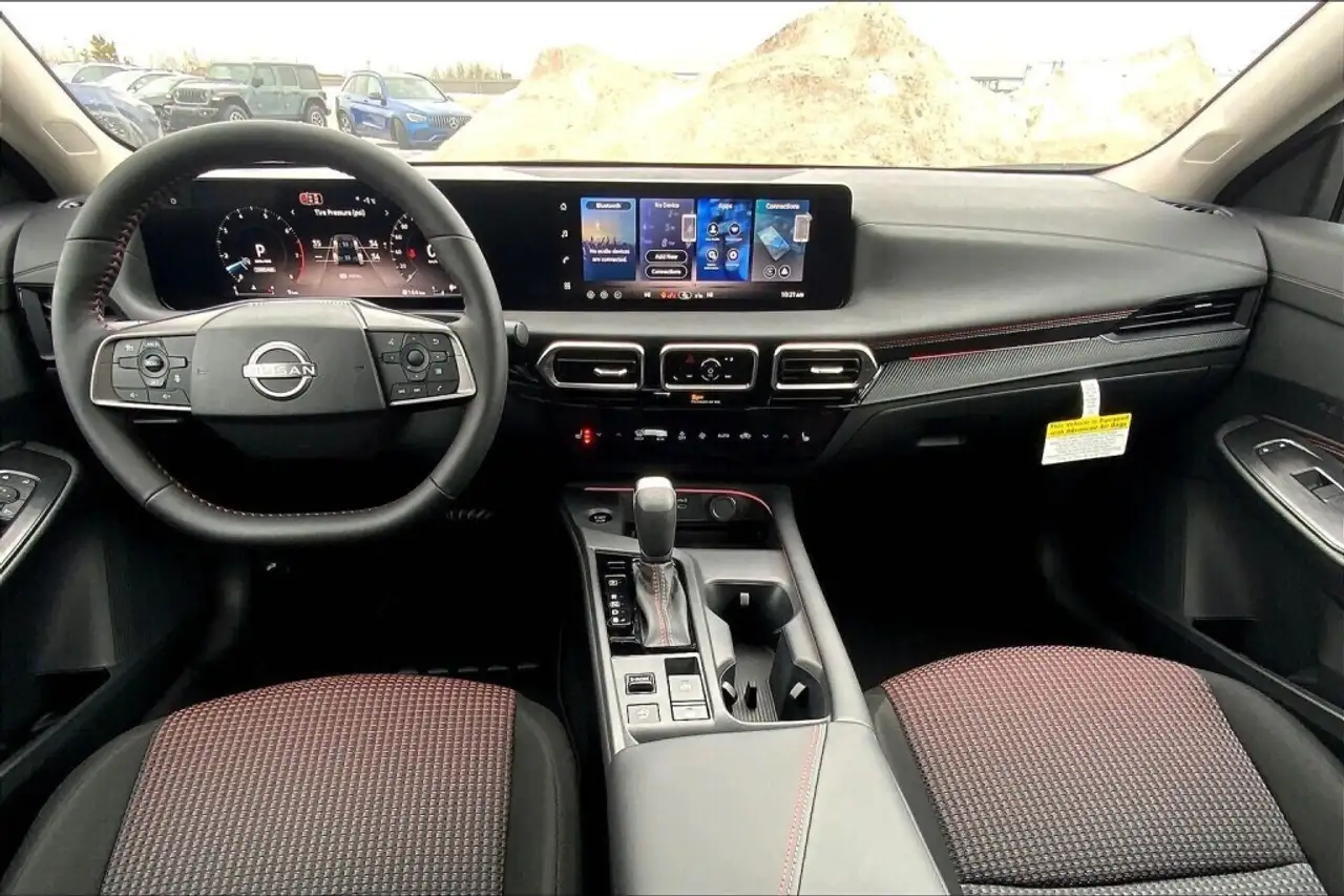 Nissan Sentra снимка Nissan Sentra
