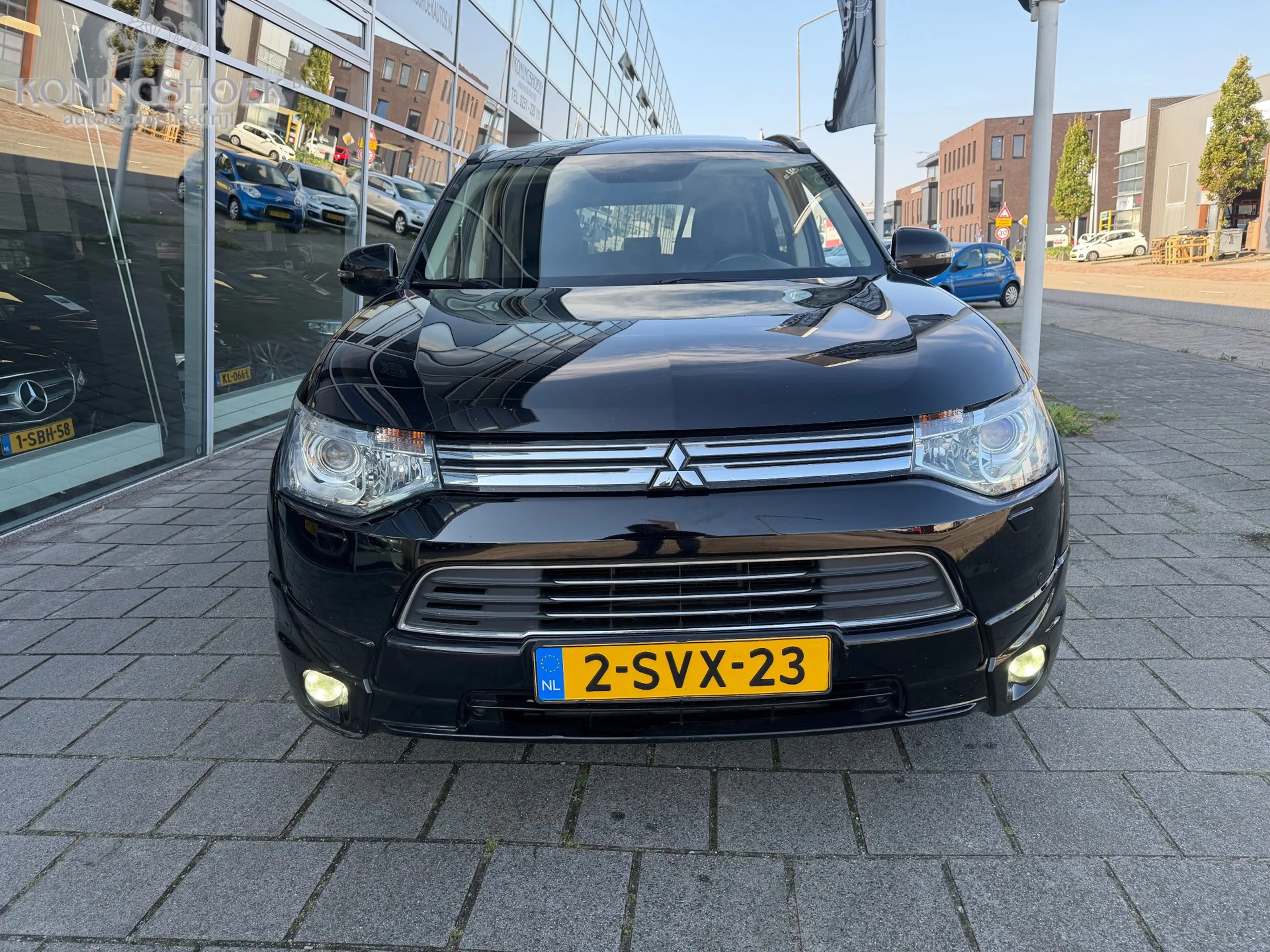 Mitsubishi Outlander 2.0 PHEV Instyle+ — photo 2