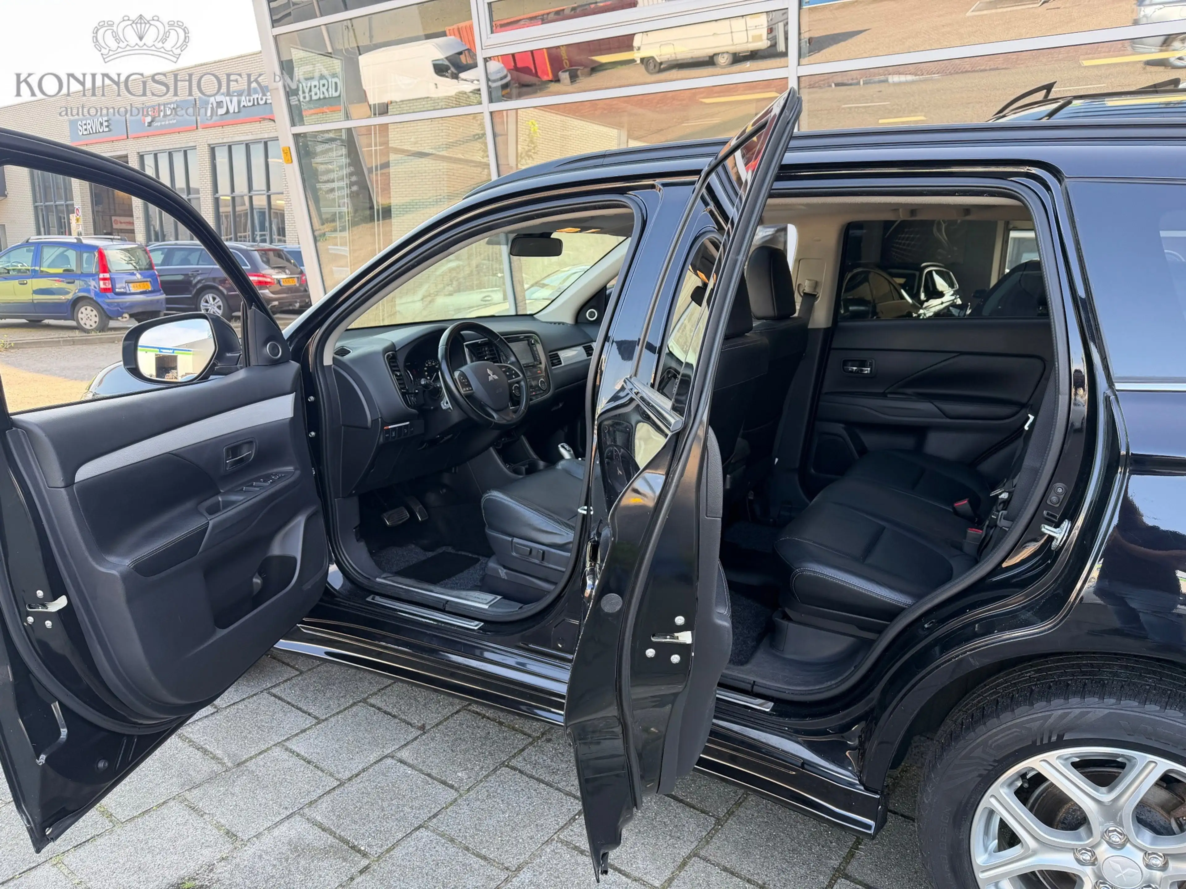 Mitsubishi Outlander 2.0 PHEV Instyle+ — photo 8