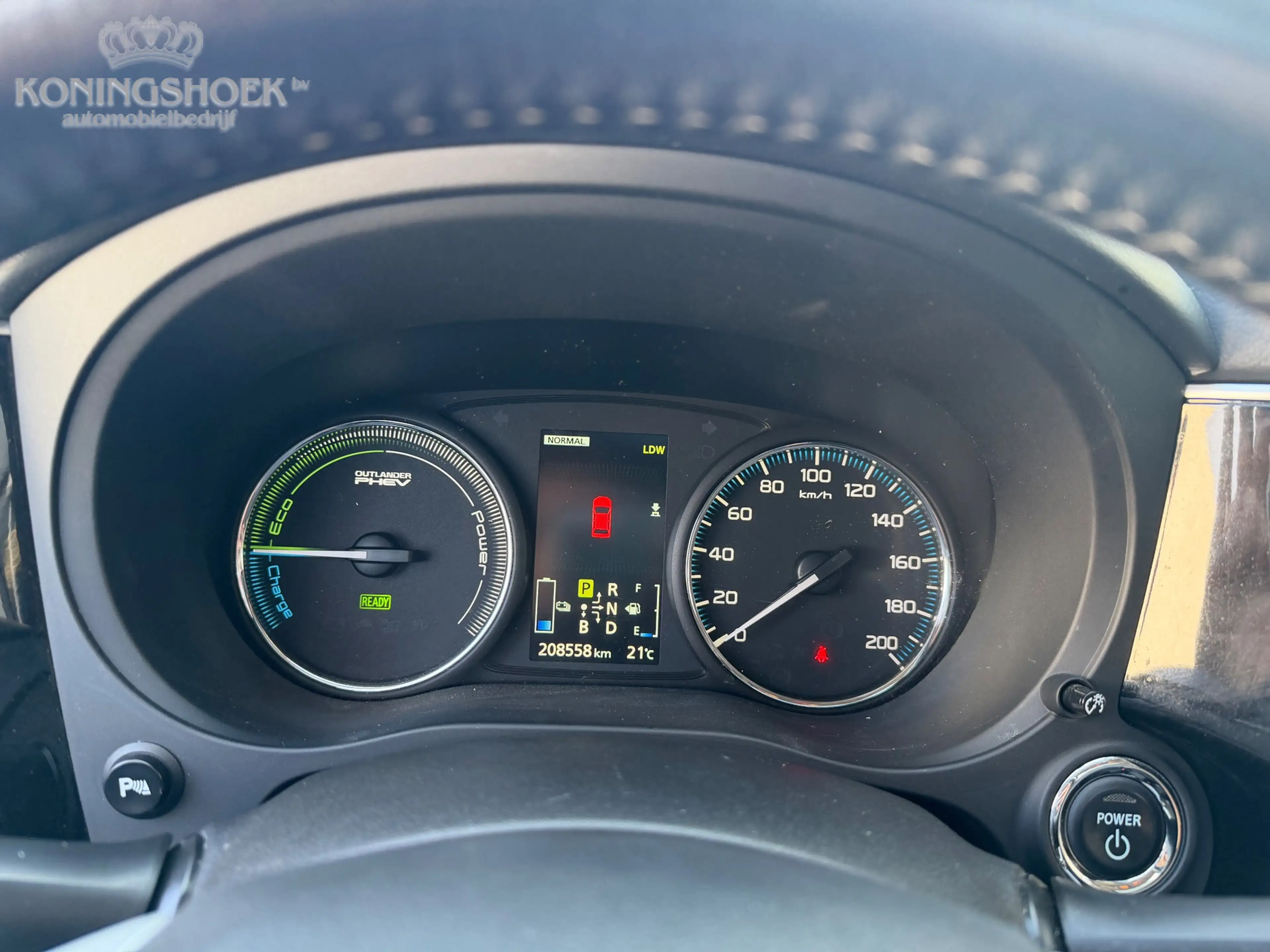 Mitsubishi Outlander 2.0 PHEV Instyle+ — photo 19