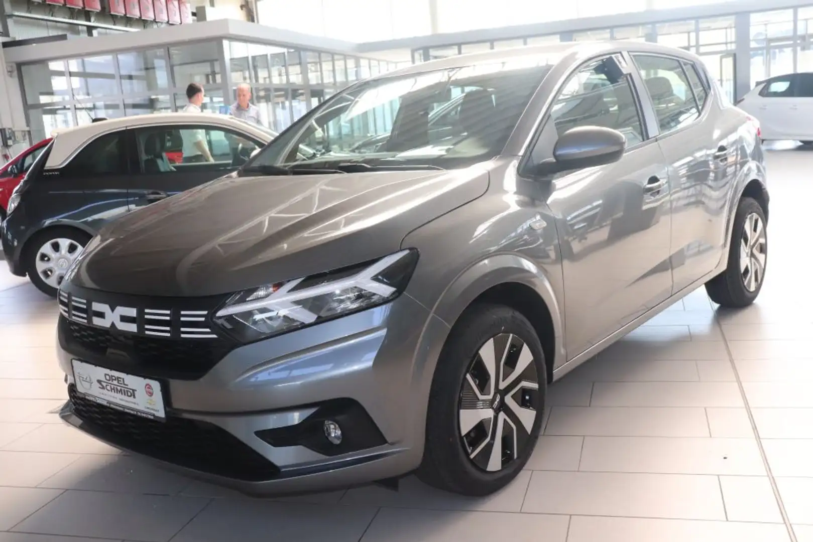 Dacia Sandero TCe 90 Expression Grijs - 1