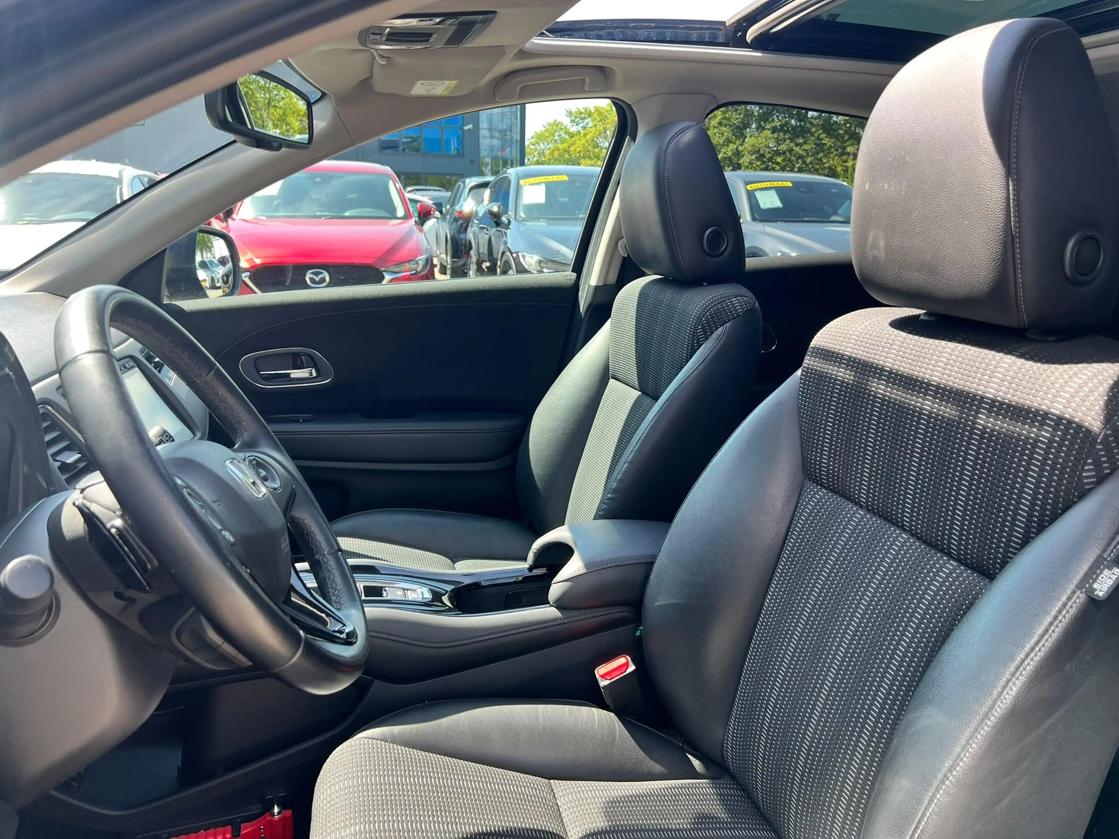 Honda HR-V 1.5 i-VTEC Executive AUTOMAAT | PANORAMADAK | A.CA — photo 17