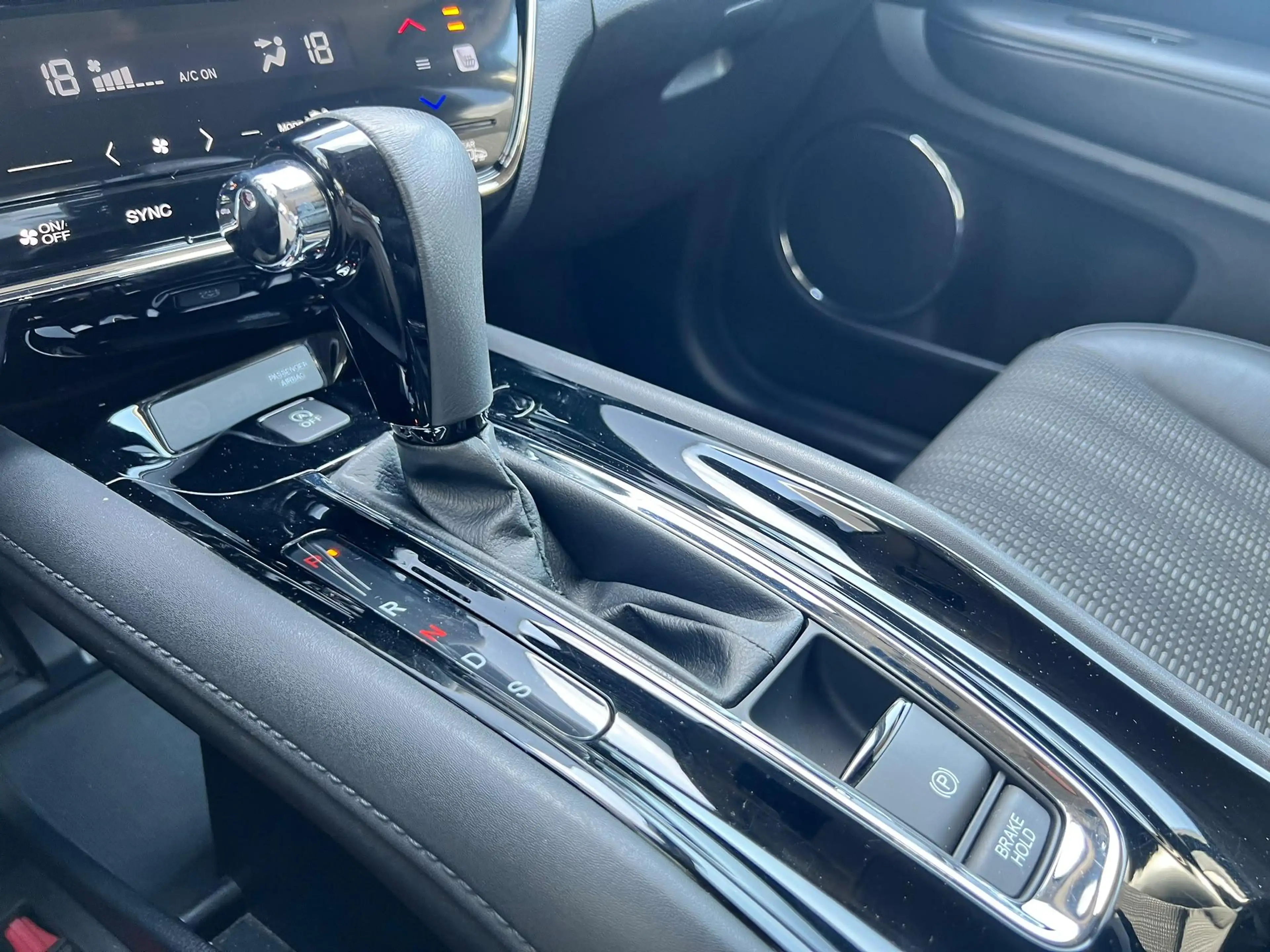 Honda HR-V 1.5 i-VTEC Executive AUTOMAAT | PANORAMADAK | A.CA — photo 39