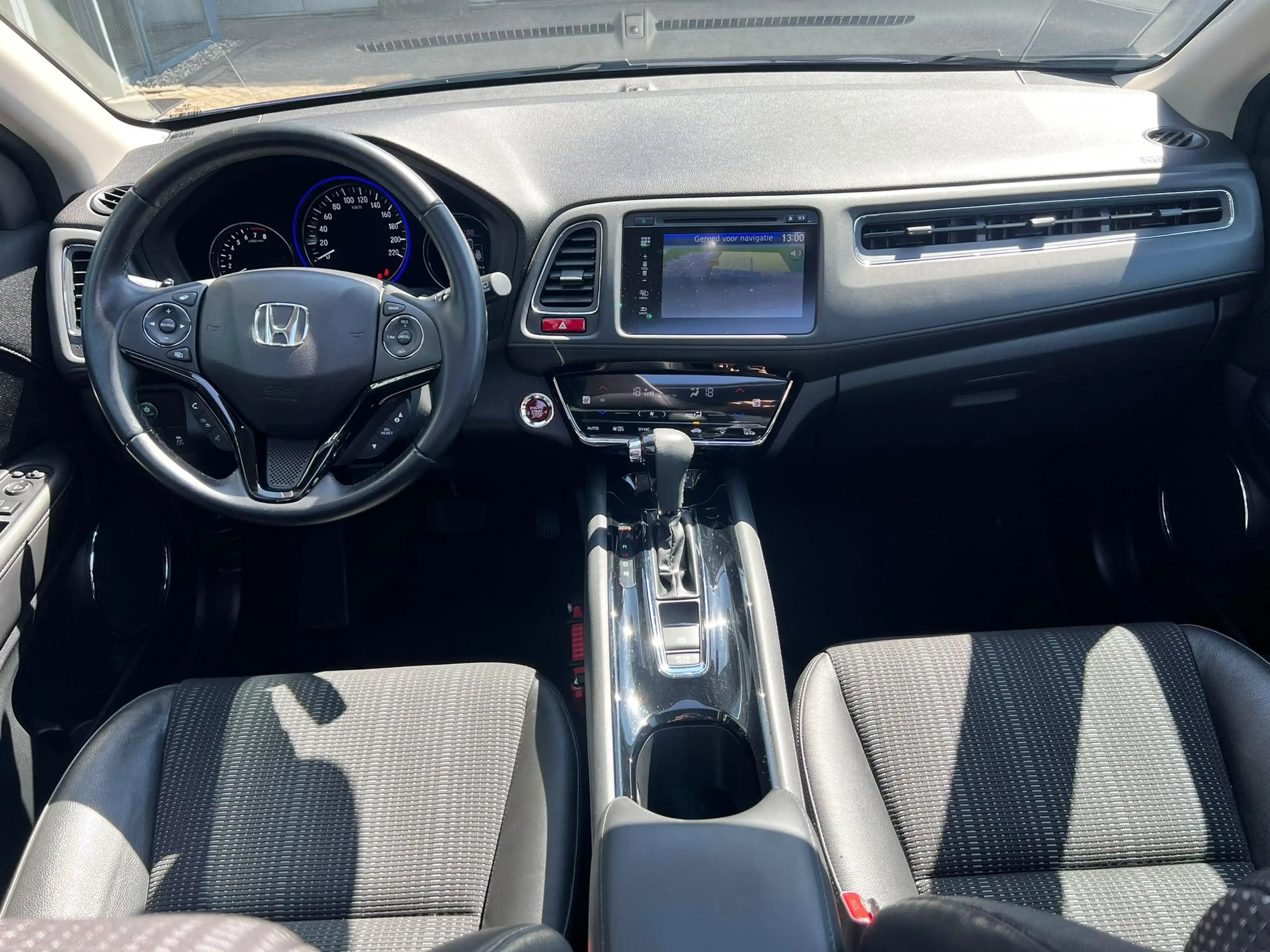 Honda HR-V 1.5 i-VTEC Executive AUTOMAAT | PANORAMADAK | A.CA — photo 21