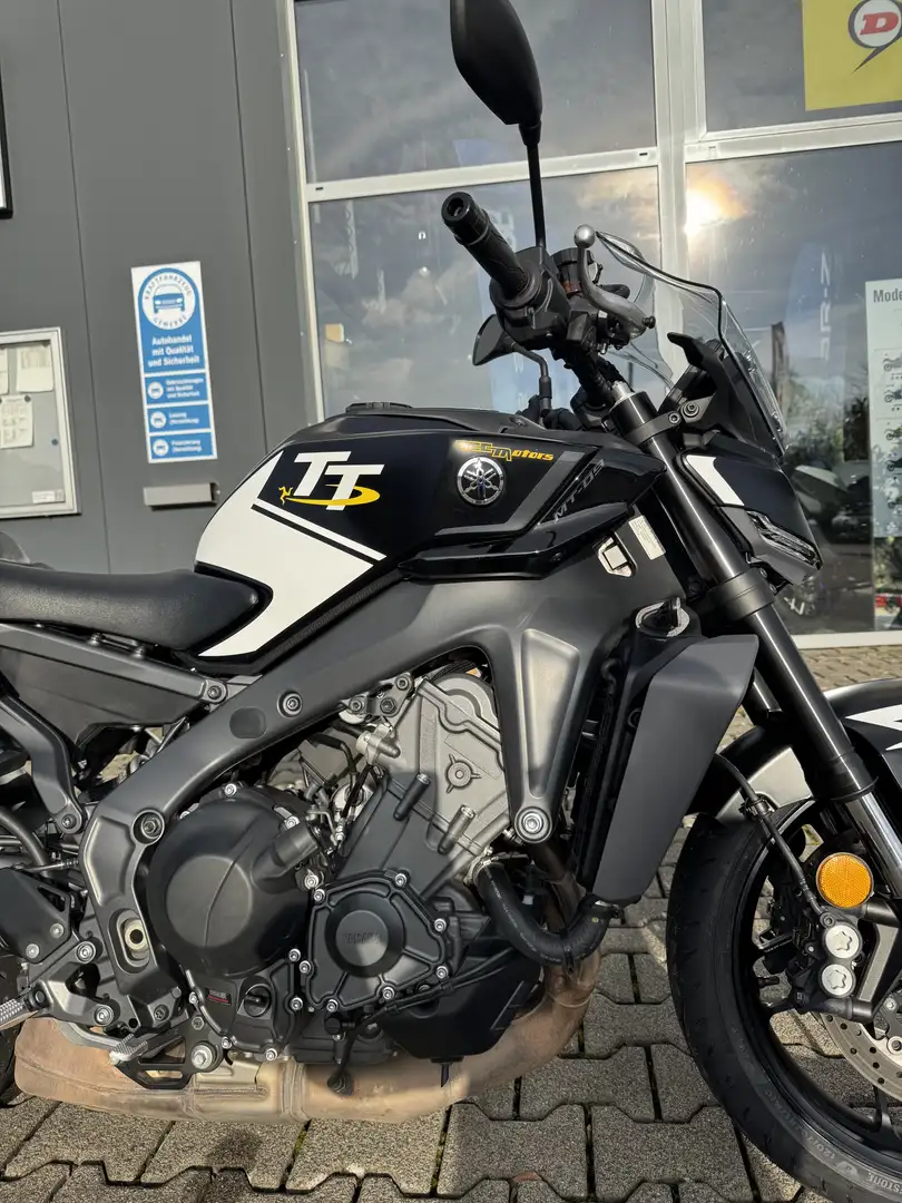 Yamaha MT-09 Isle of Men Edition mit einigen Extras Negro - 2