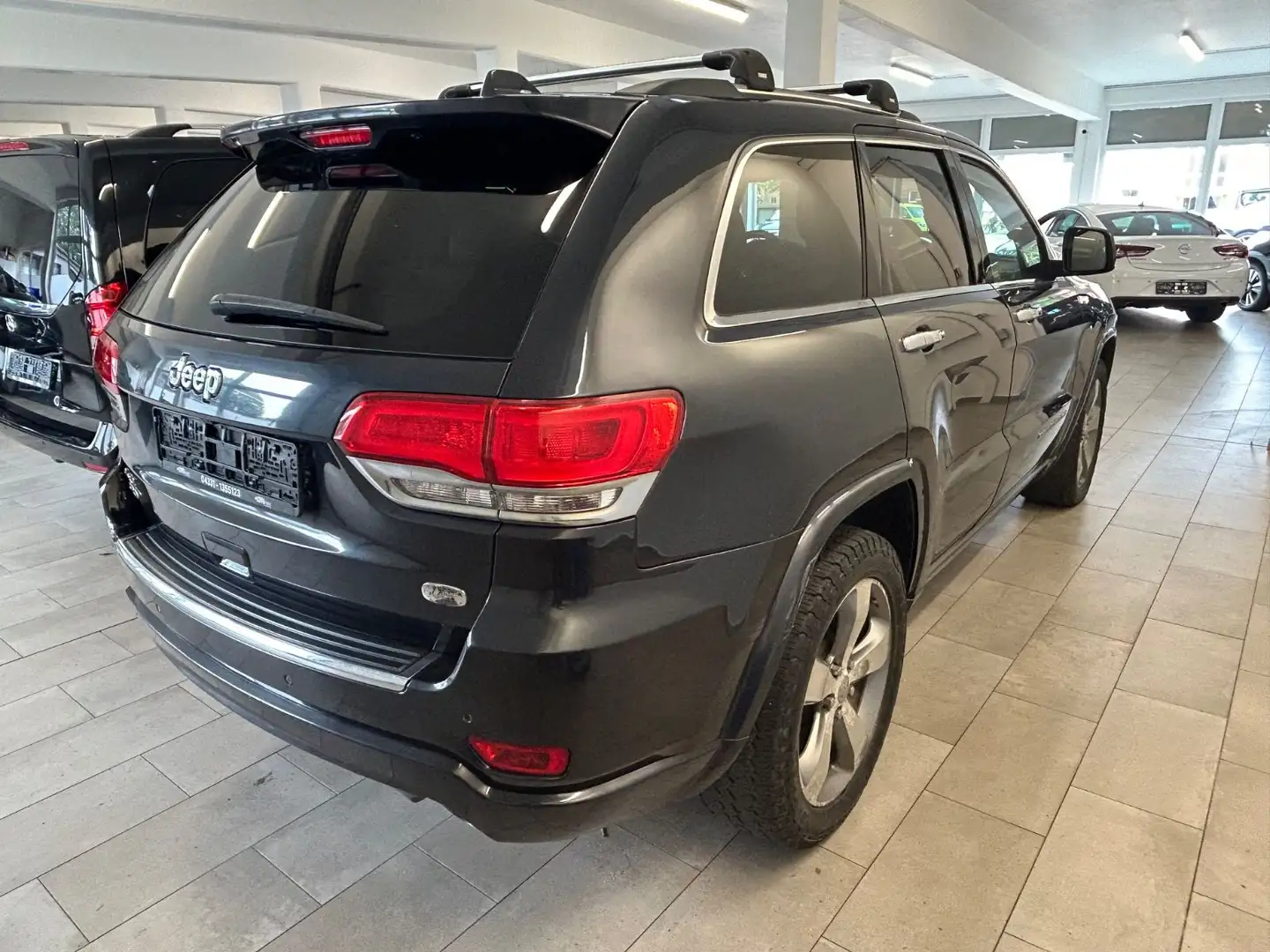 Jeep Grand Cherokee 3.0 CRD Overland Černá - 2