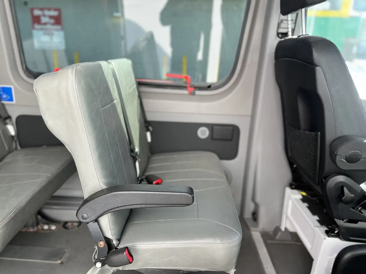 Mercedes-Benz Sprinter снимка Mercedes-Benz Sprinter