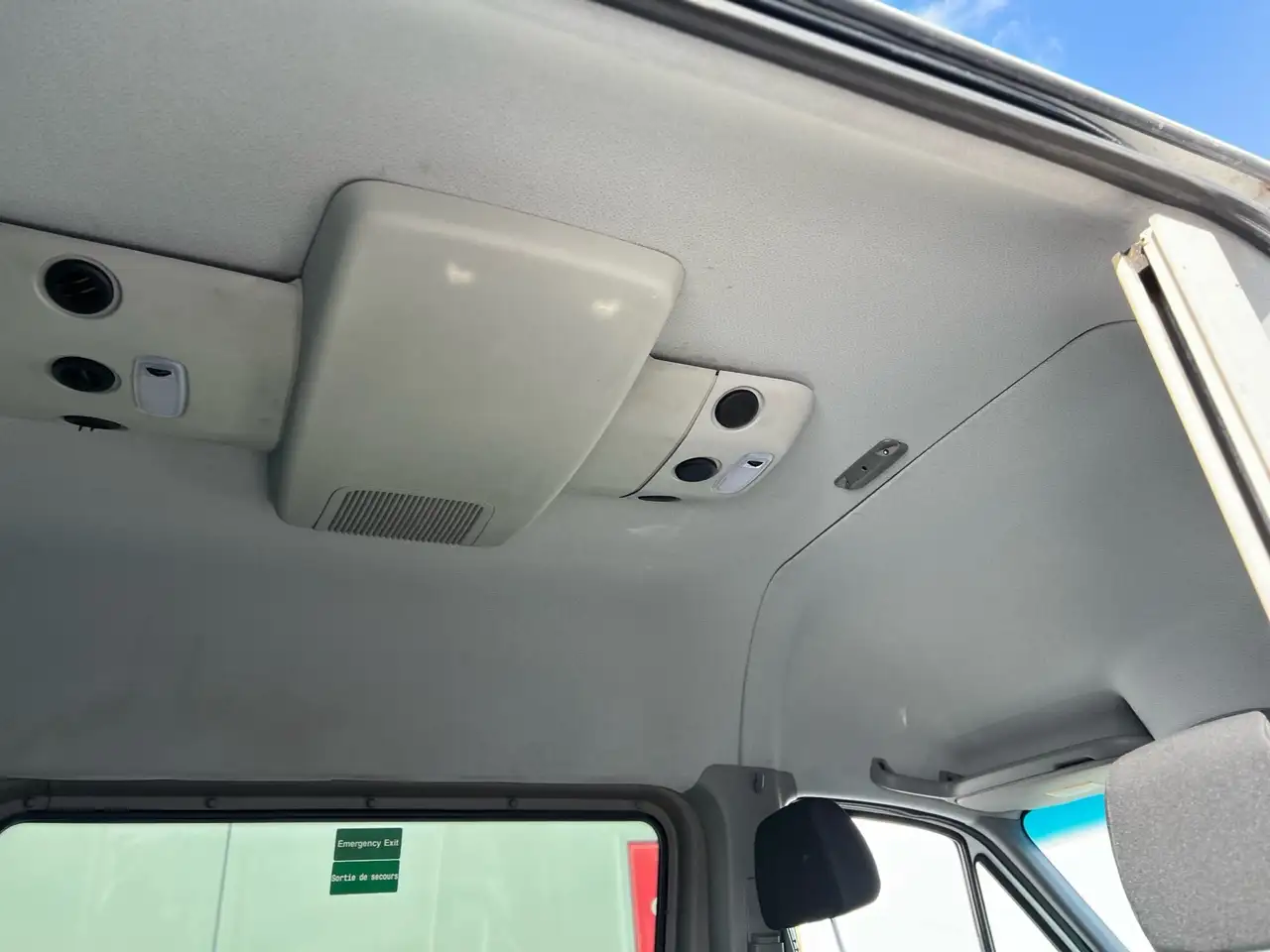 Mercedes-Benz Sprinter снимка Mercedes-Benz Sprinter