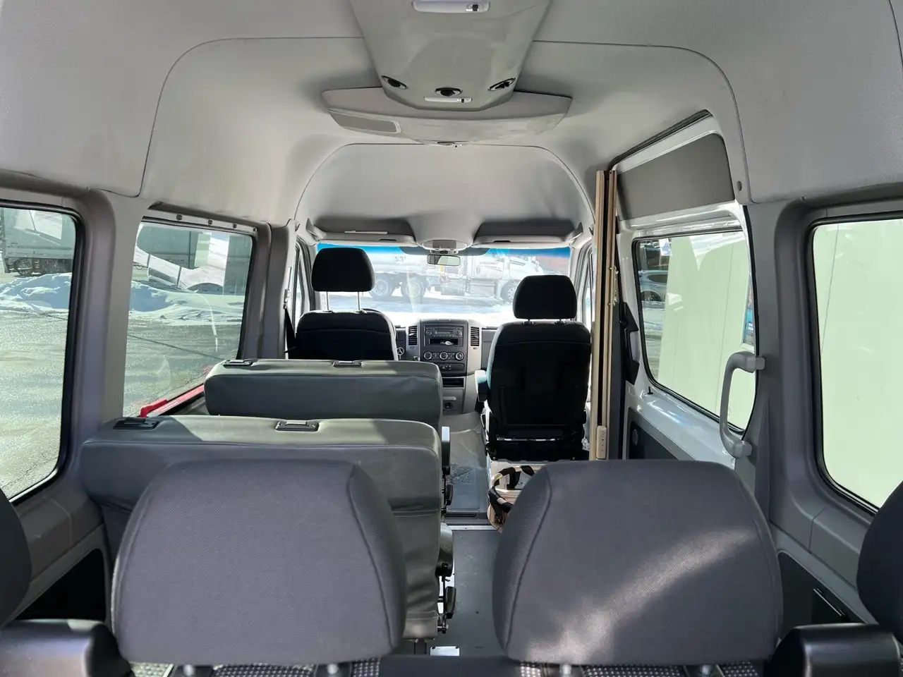 Mercedes-Benz Sprinter снимка Mercedes-Benz Sprinter