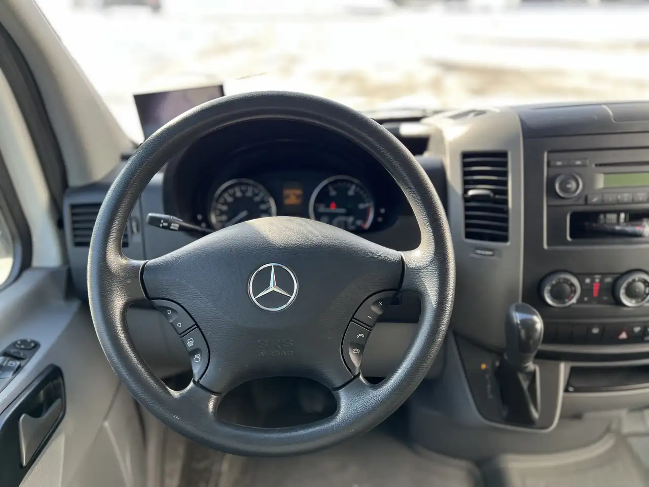 Mercedes-Benz Sprinter снимка Mercedes-Benz Sprinter