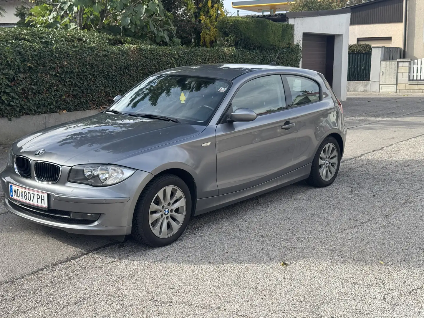 BMW 116 116d Neues Pickerl 8 Fach Bereift Grau - 2