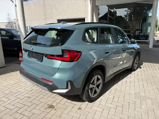 BMW X1 view 5