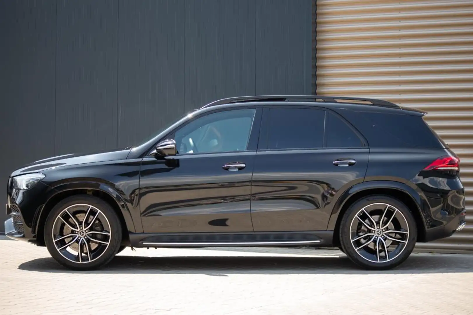 Mercedes-Benz GLE 450 4MATIC Premium Plus | AMG | Burmester | Stoeverwar Noir - 2