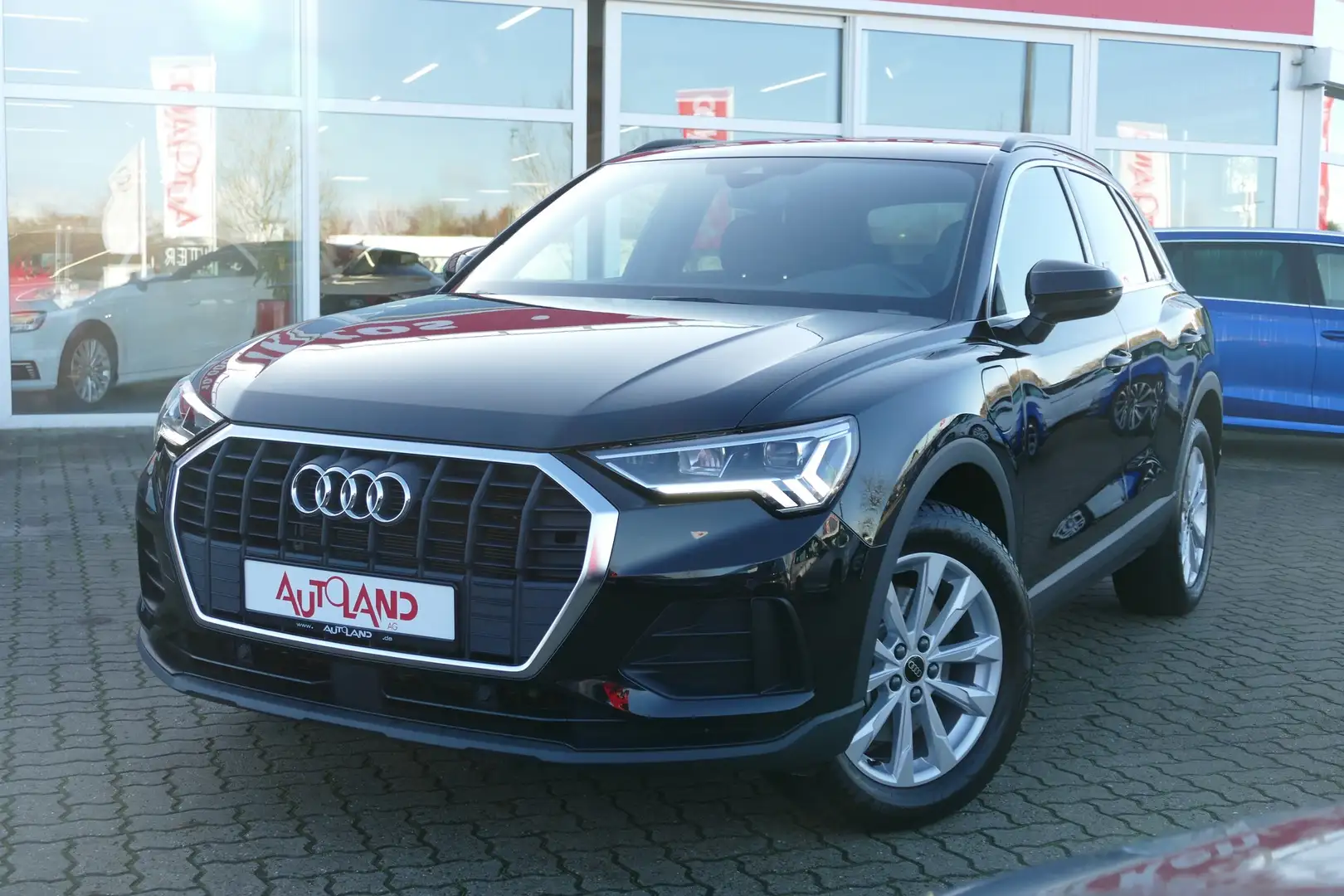 Audi Q3 45 1.4 TFSI e LED Navi USB DAB ACC PDC Kamera Nero - 2