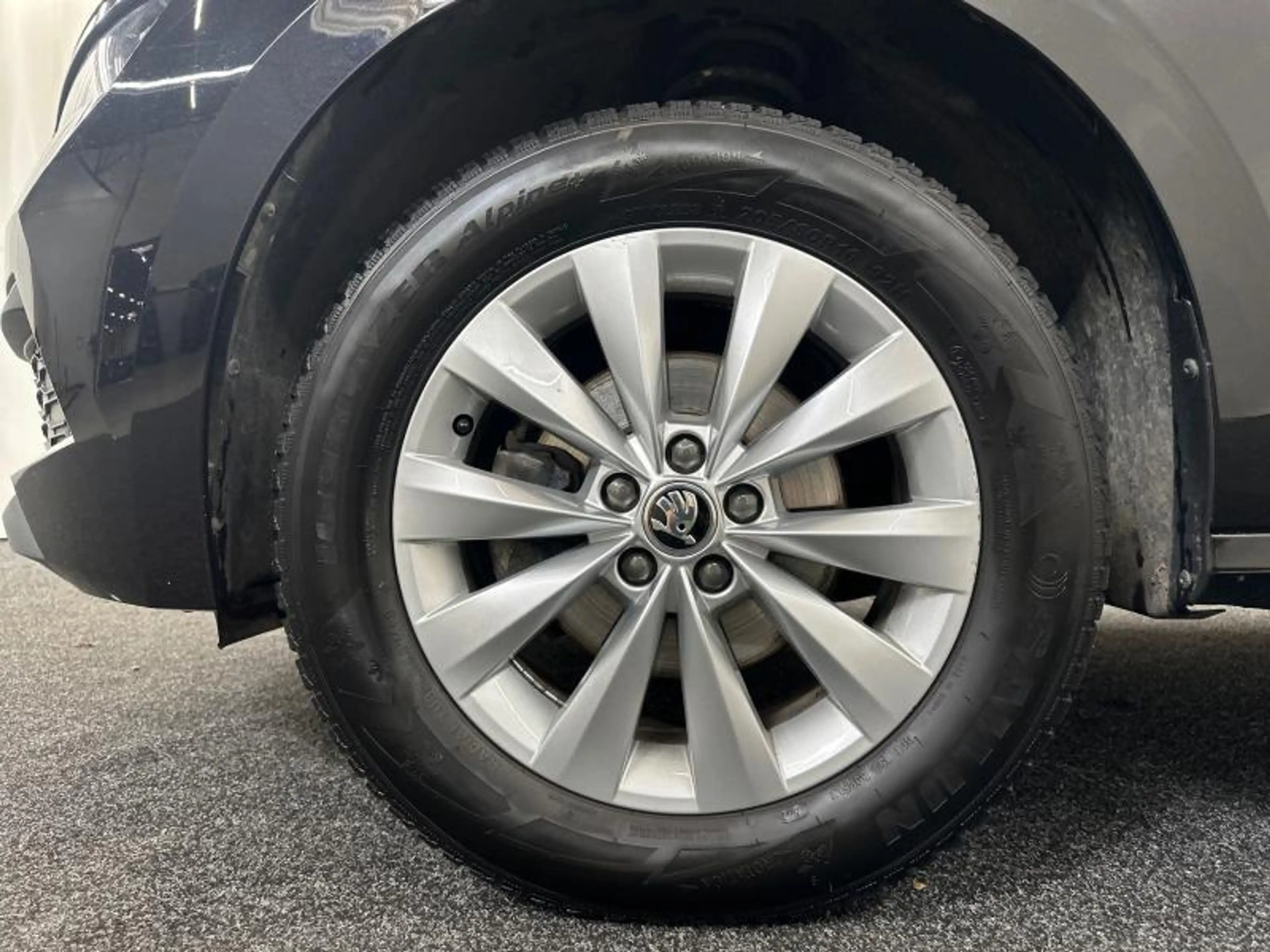 Skoda Kamiq DSG | heated seats | all seasons — photo 13
