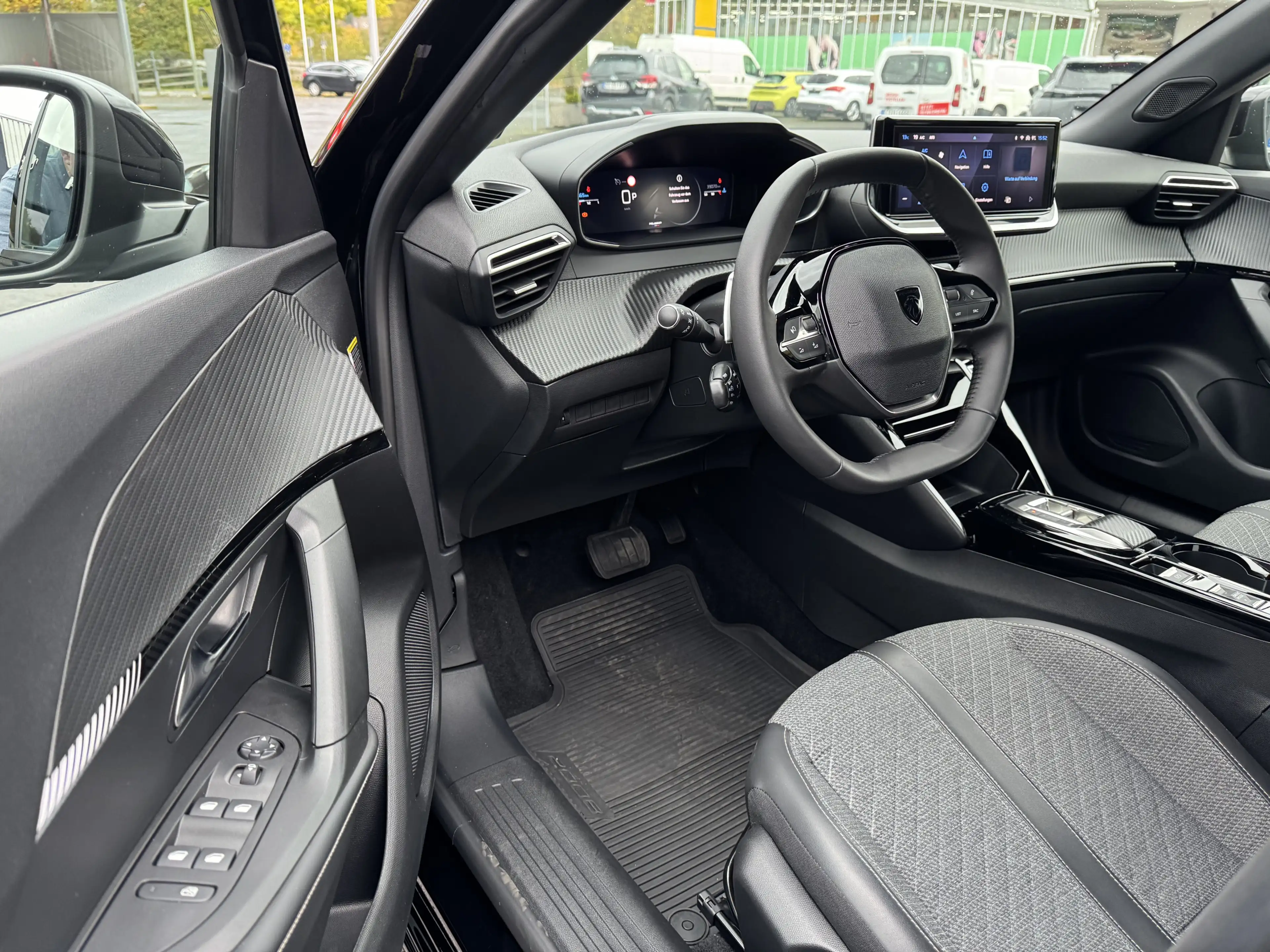 Peugeot 2008 Allure130AT8 | 360°-Kamera | Navi | Keyless — photo 13