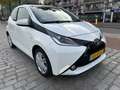 Toyota Aygo 1.0 VVT-i x-sport 5 deurs airco keurige auto Wit - thumbnail 4