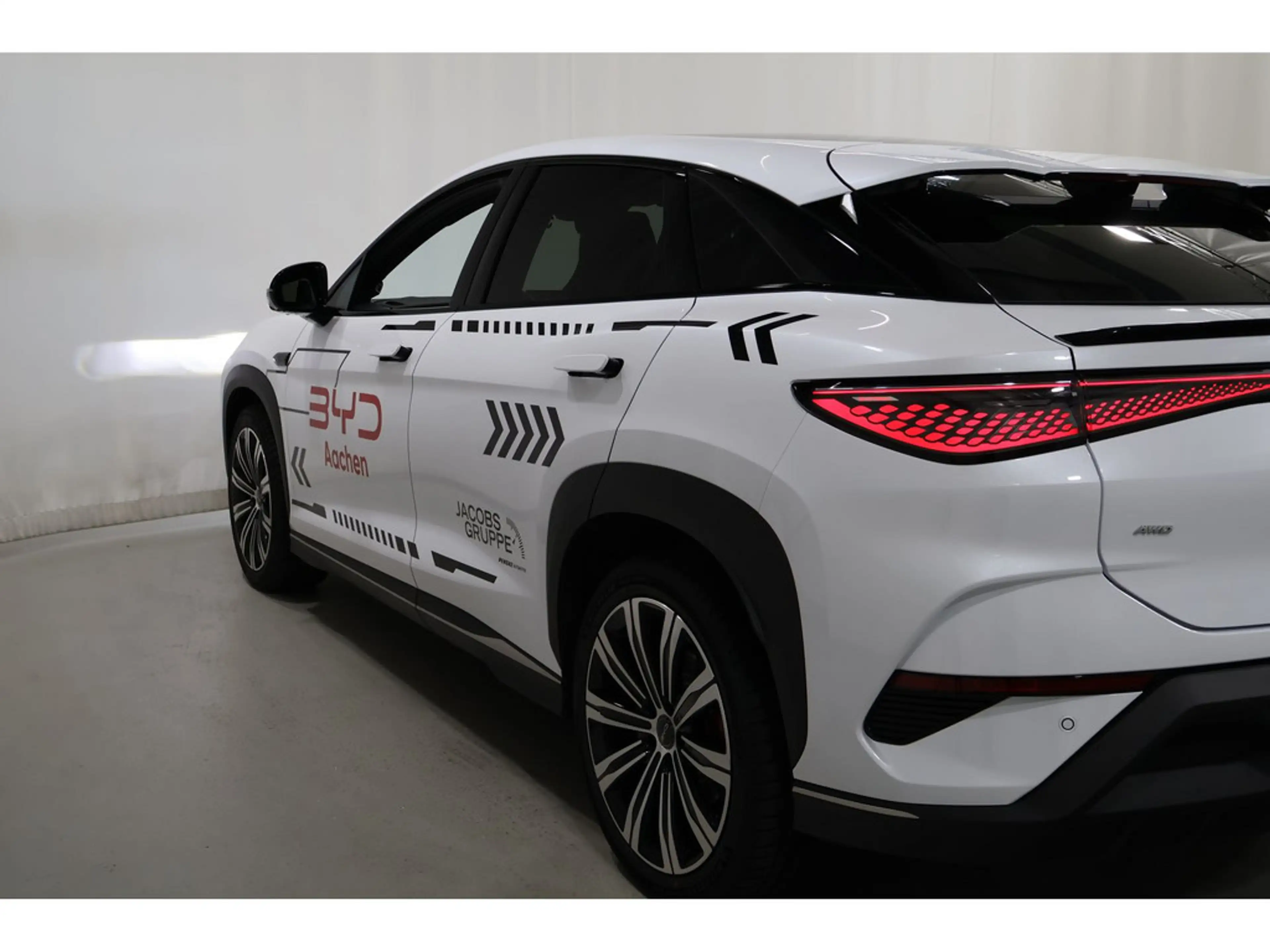 BYD Sealion 7 Excellence AWD — photo 13