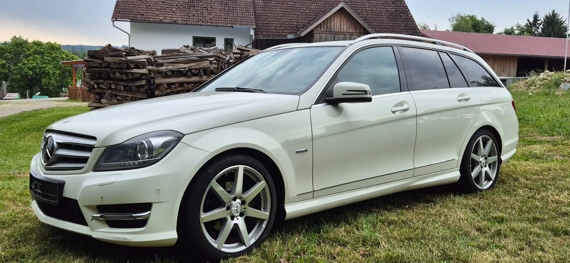 Mercedes-Benz C 250 C 250 T CDI DPF (BlueEFFICIENCY) 7G-TRONIC Avantga Weiß - 1