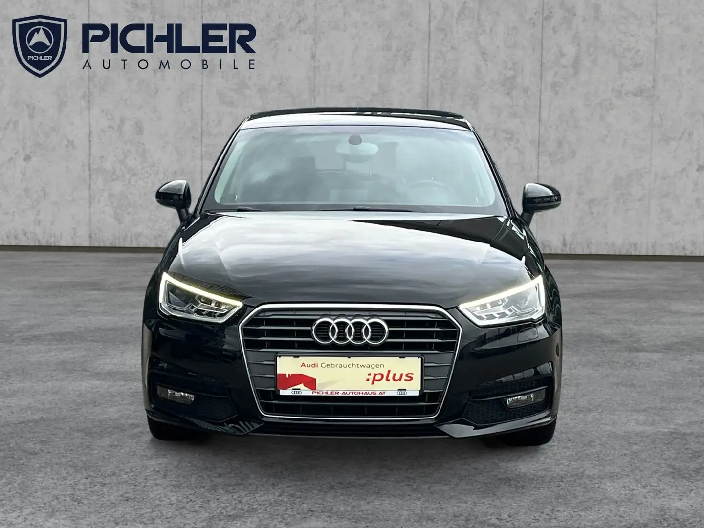 Audi A1 1.0 TFSI intense Schwarz - 2
