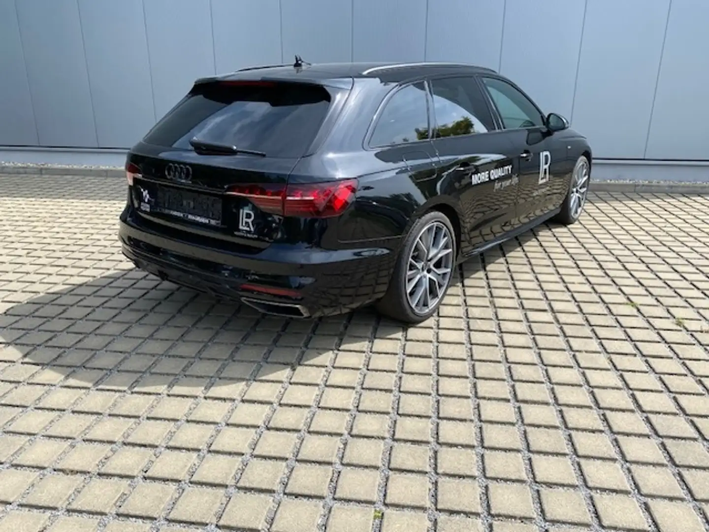 Audi A4 Avant 40 TFSI S-tronic S line Competition Edition Noir - 2