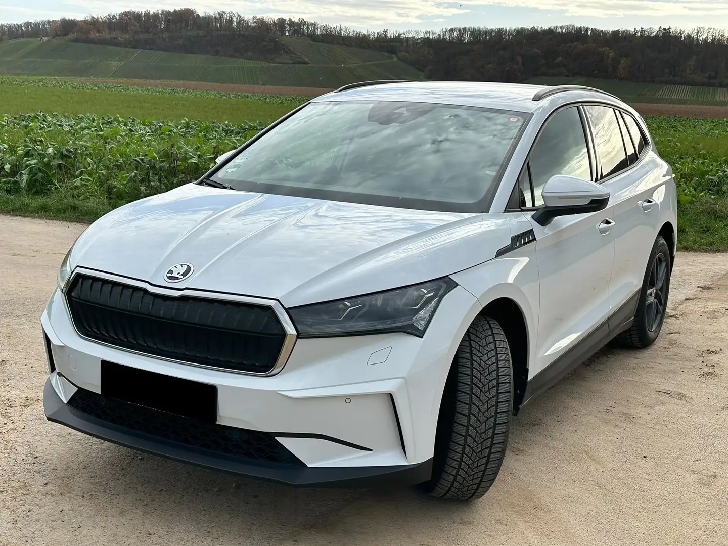 Skoda Enyaq 60 Weiß - 1