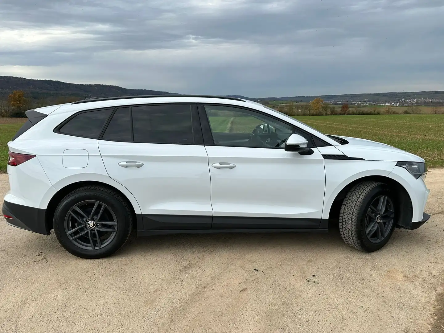Skoda Enyaq 60 Weiß - 2