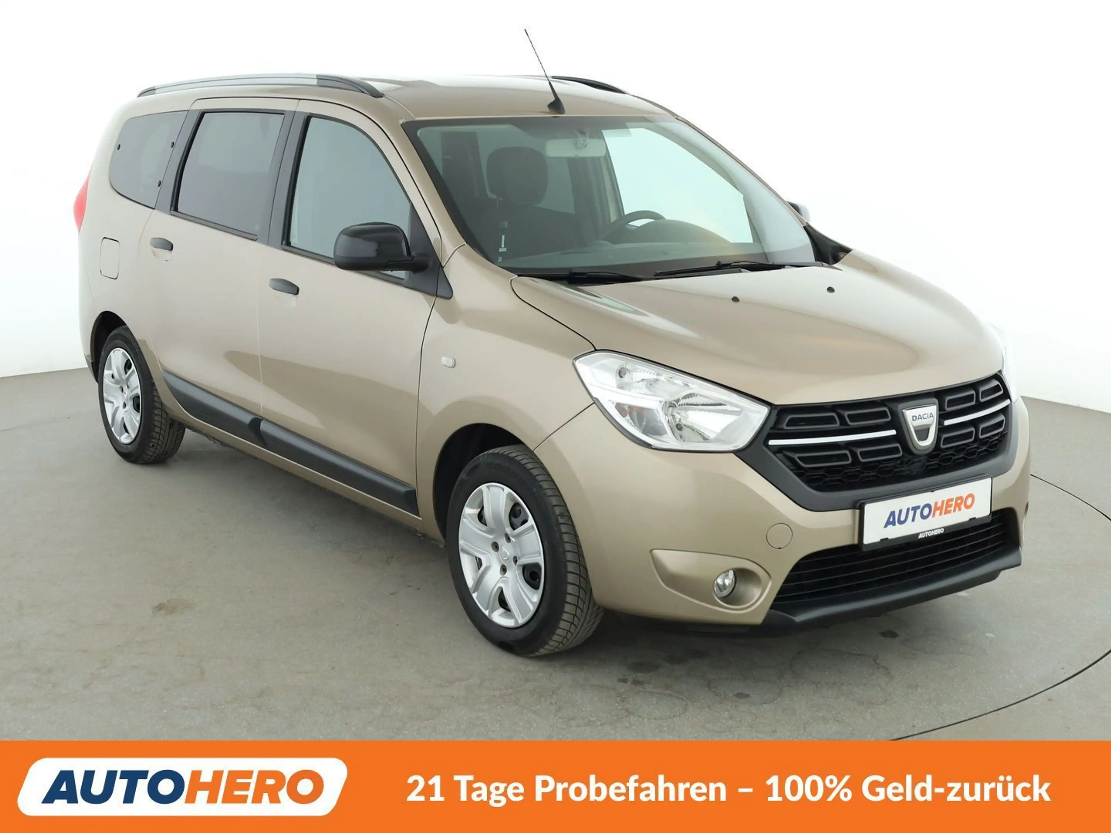 Dacia Lodgy 1.3 TCe Comfort *NAVI*TEMPO*PDC*SHZ*KLIMA* — photo 8