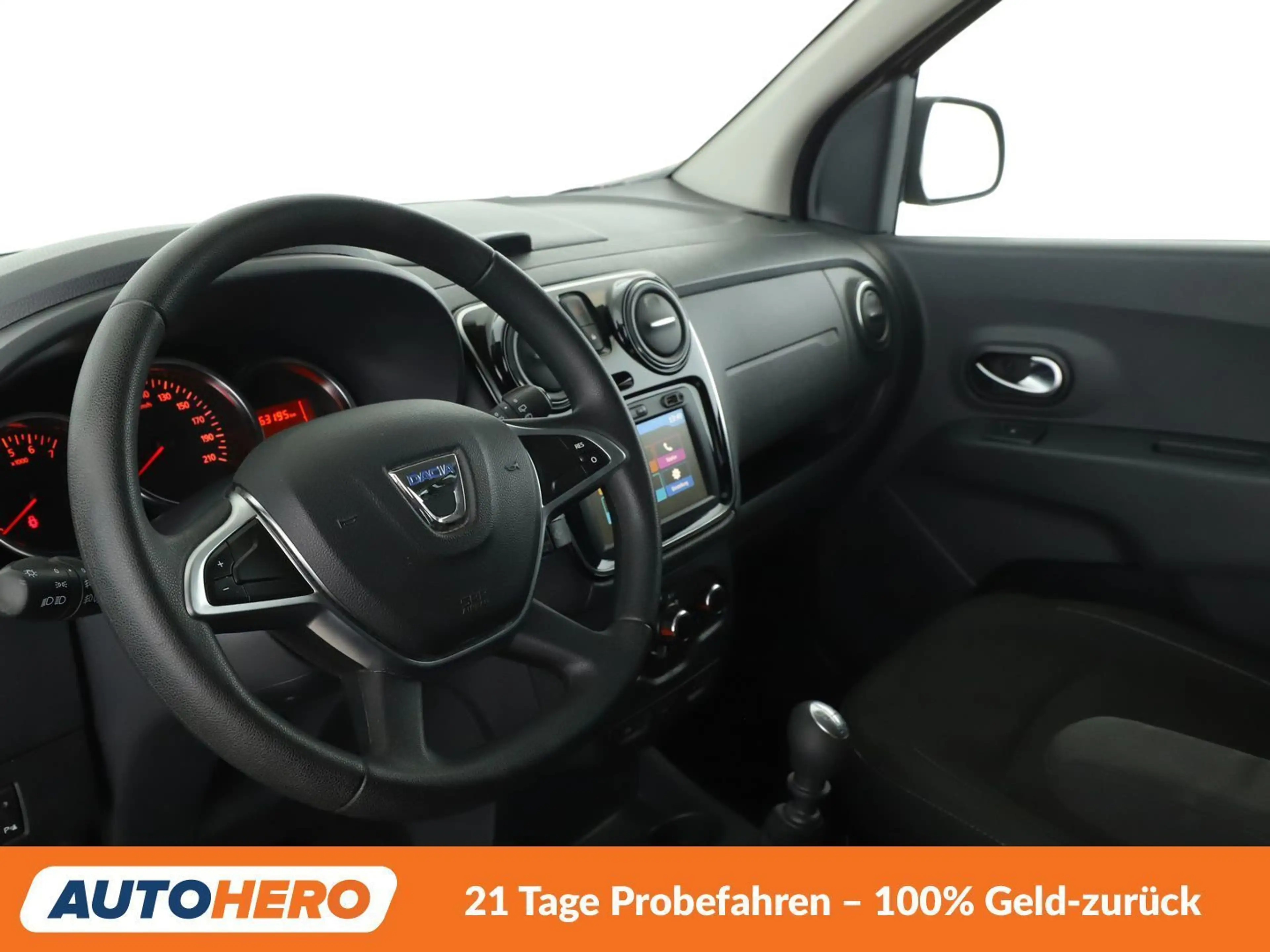 Dacia Lodgy 1.3 TCe Comfort *NAVI*TEMPO*PDC*SHZ*KLIMA* — photo 11