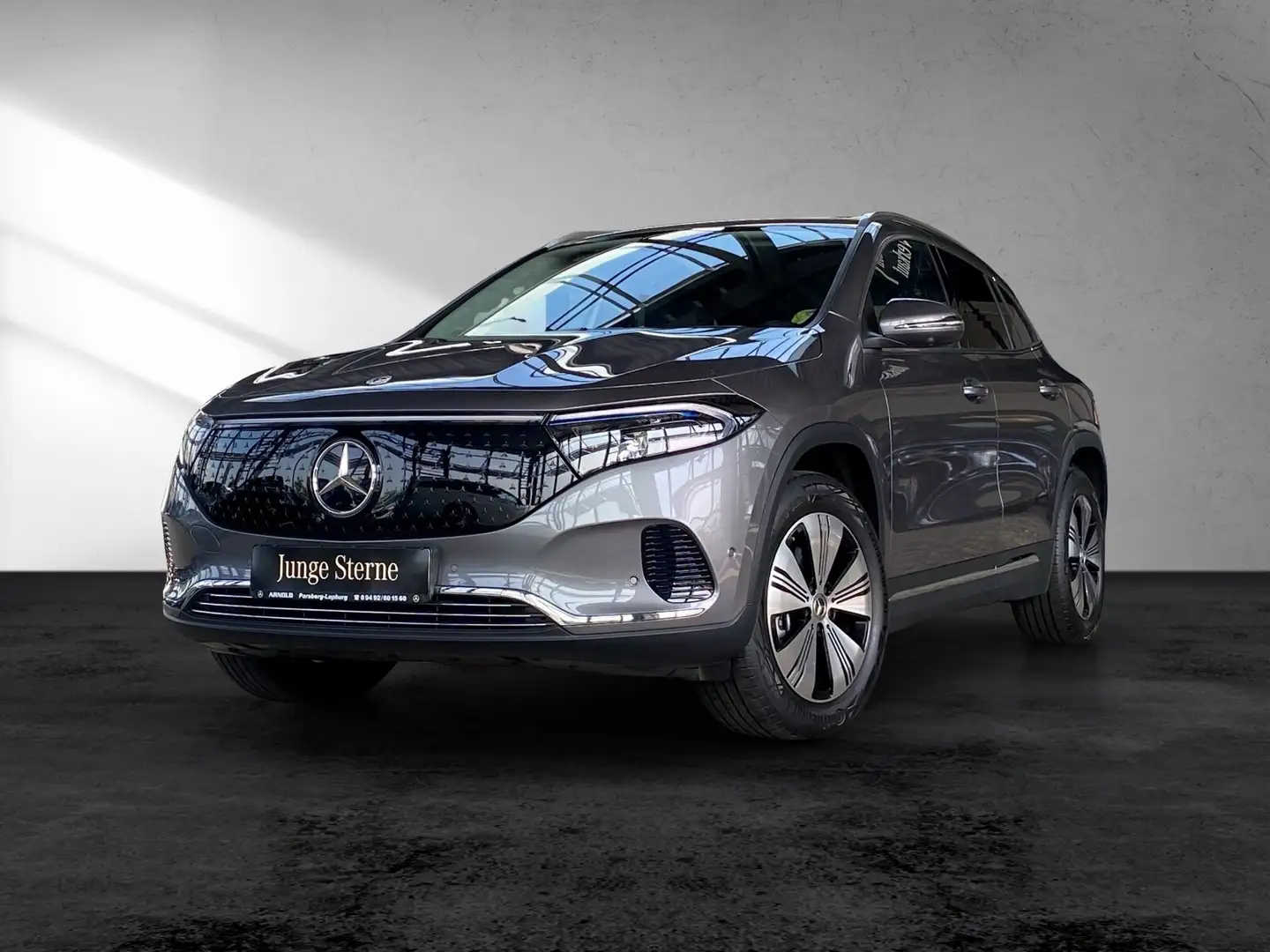 Mercedes-Benz EQA 300 EQA 300 4M Progressive Fahrass-P AHK 360° Memory Grijs - 2