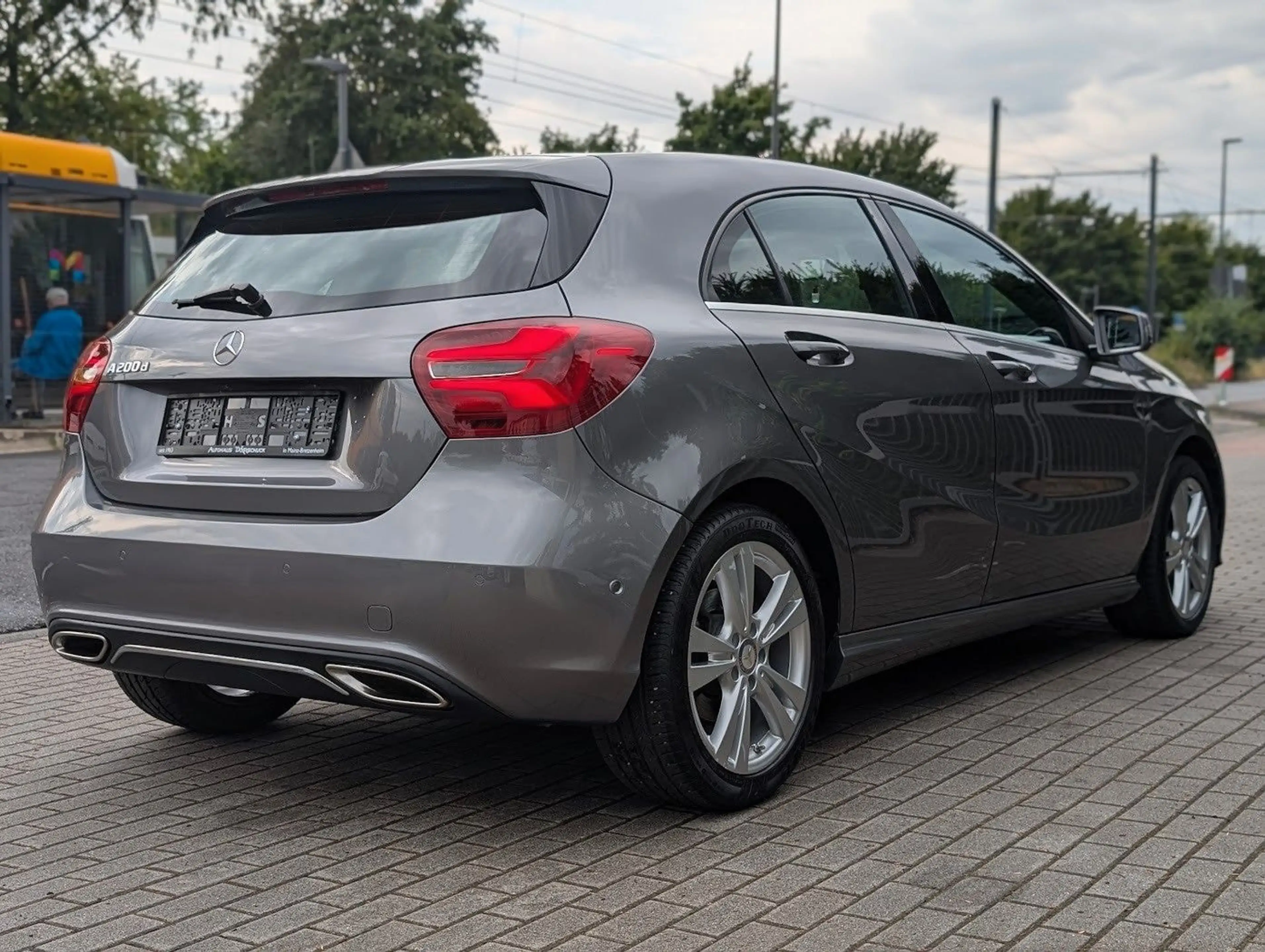 Mercedes-Benz A 200 A 200 d Urban PANO. NAVI. Kamera. LED — photo 6