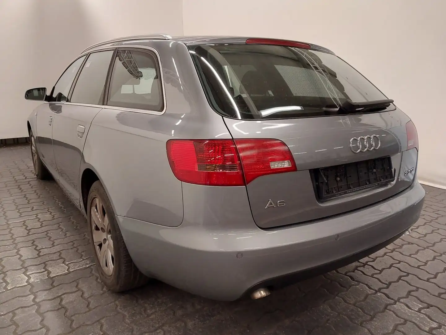 Audi A6 Avant 2.7 TDI DPF Šedá - 2