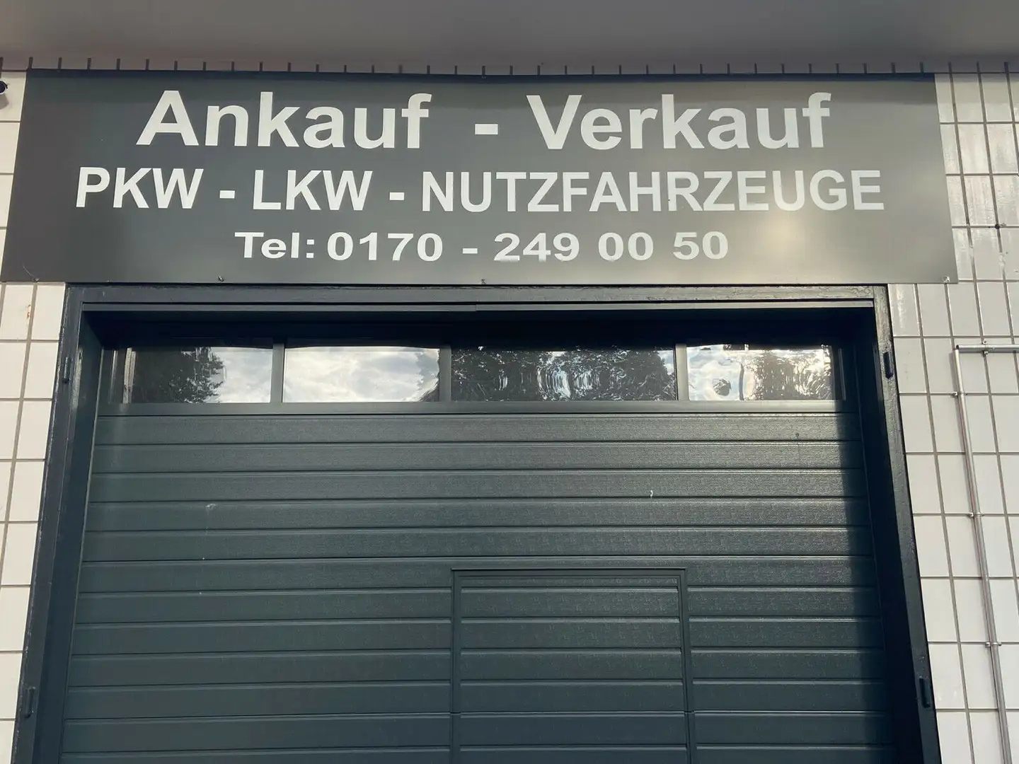 Opel Corsa F  400 KILOMETER !!! Grau - 1