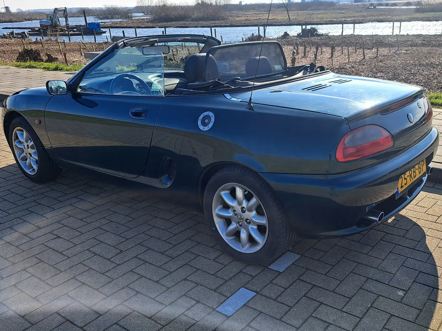 MG MGF 1.8i VVC Verde - 2