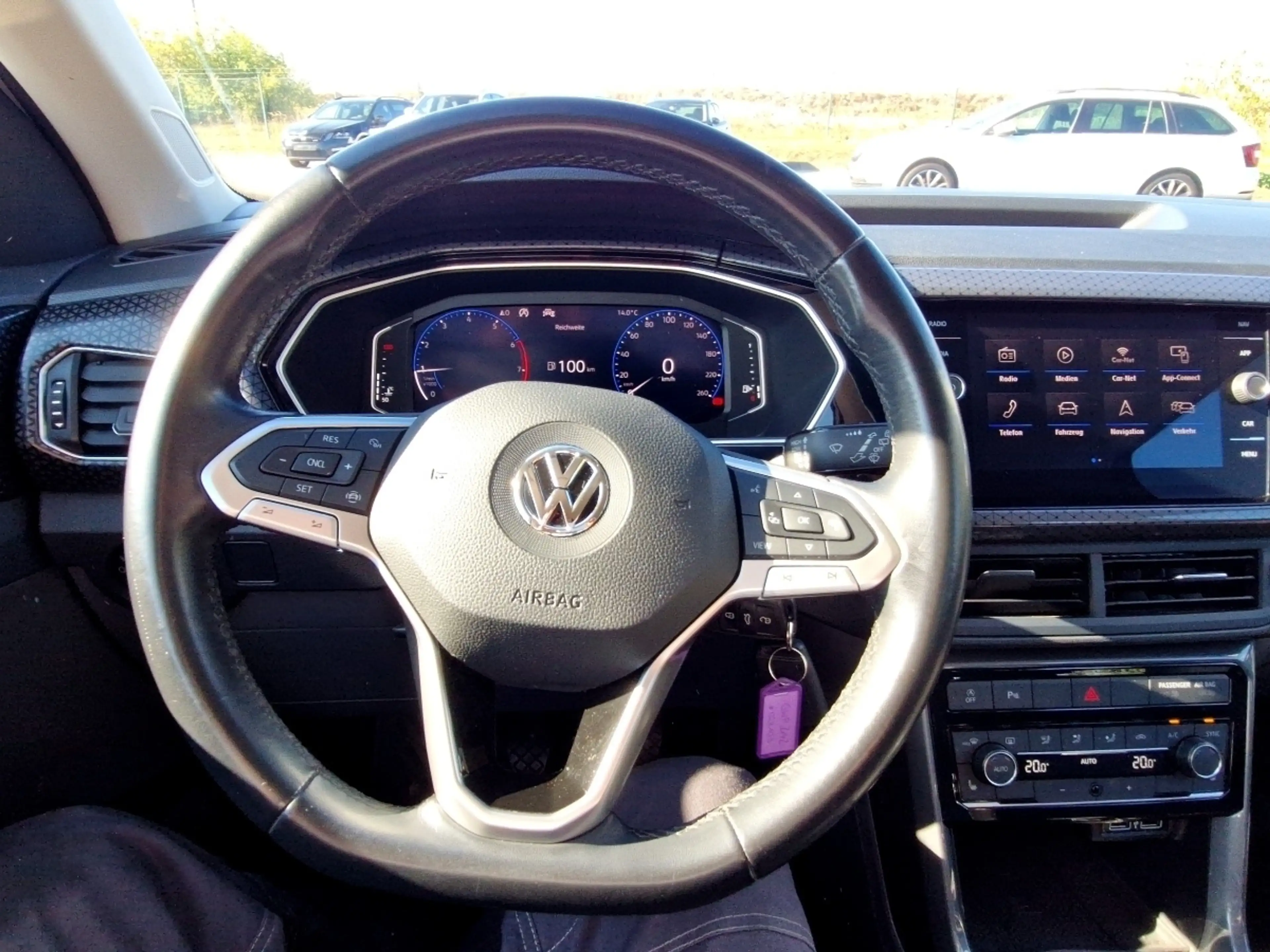 Volkswagen T-Cross 1.0 Style LED Navi Sitzhzg Klimaautomatik — photo 13