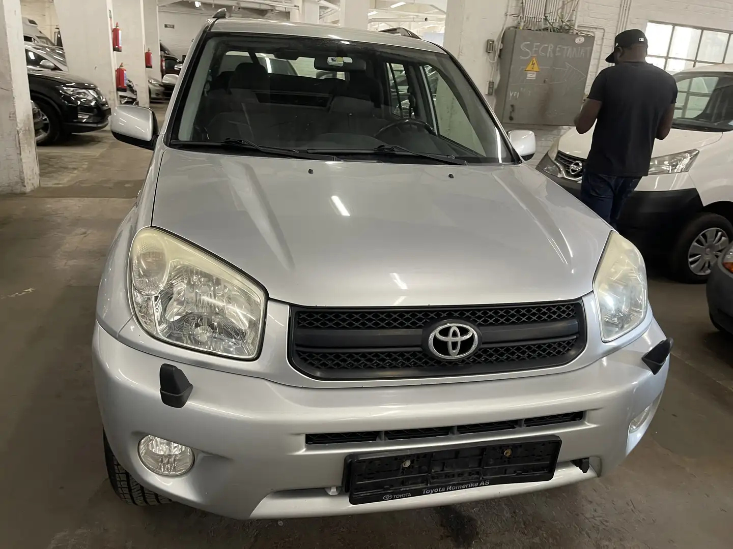 Toyota RAV 4 2.0i VVT-i 16v 4x4 VIP Export Gris - 1
