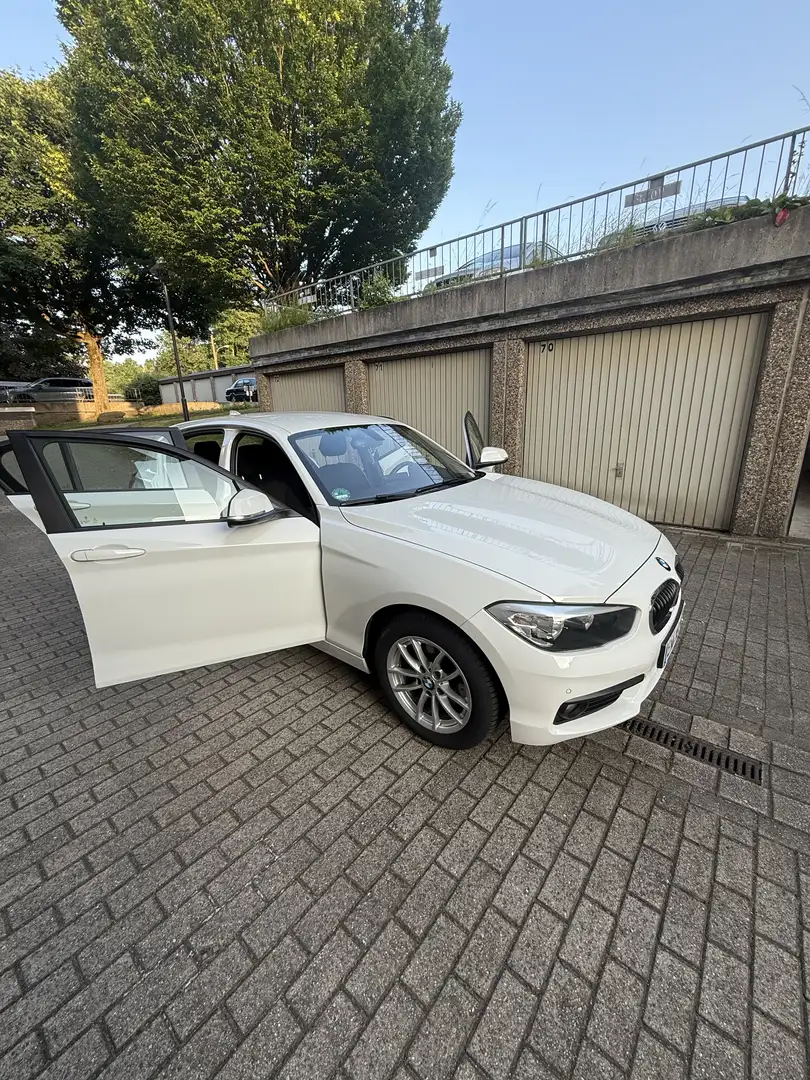 BMW 120 120i Белый - 2